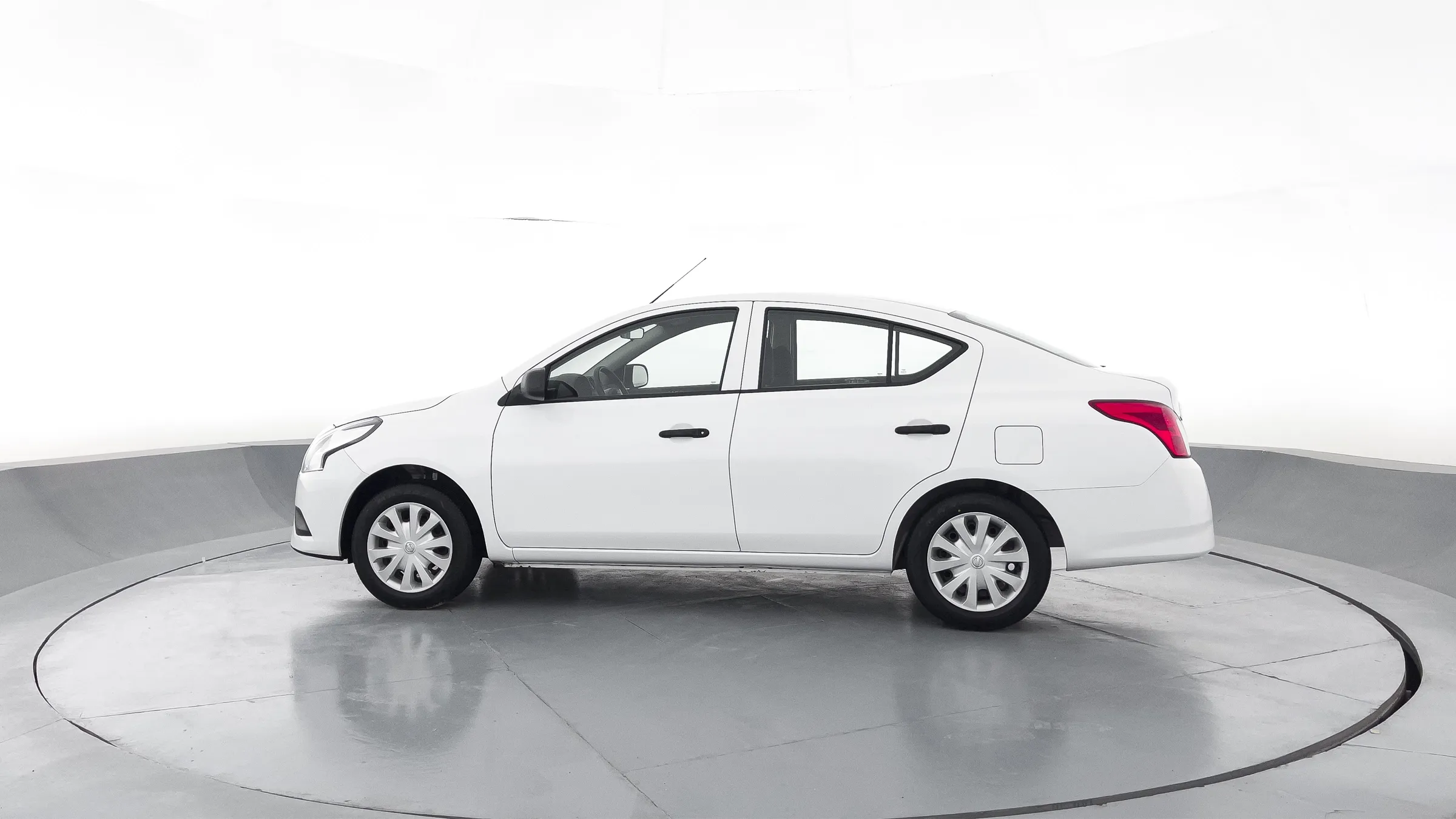 NISSAN VERSA VERSA ADVANCE AT 1600CC 2AB ABS 2022