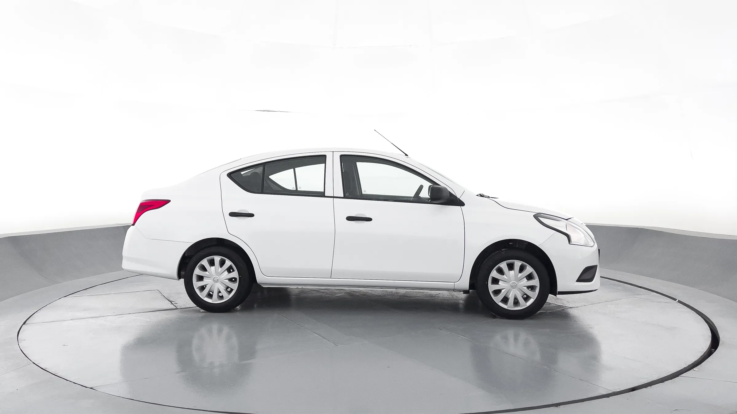 NISSAN VERSA VERSA ADVANCE AT 1600CC 2AB ABS 2022