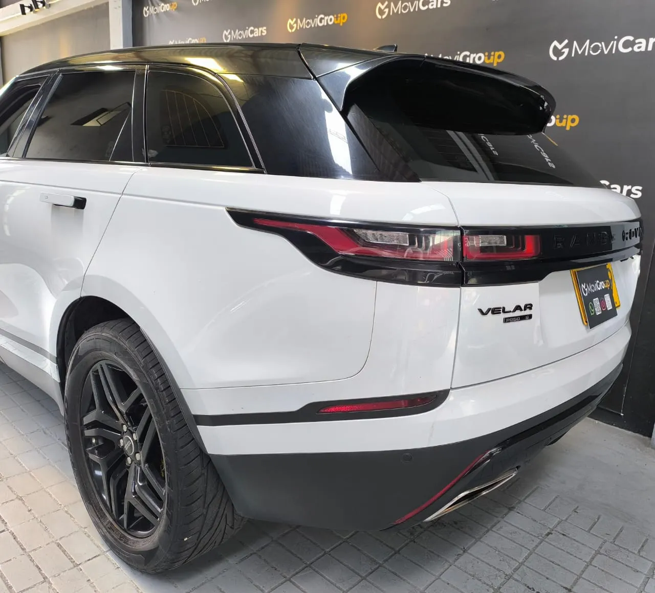 LAND ROVER RANGE ROVER VELAR R-DYNAMIC SE 2018