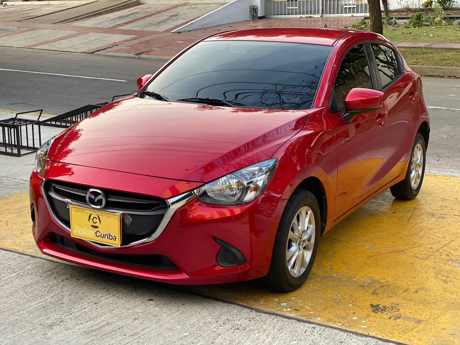 MAZDA 2 2019