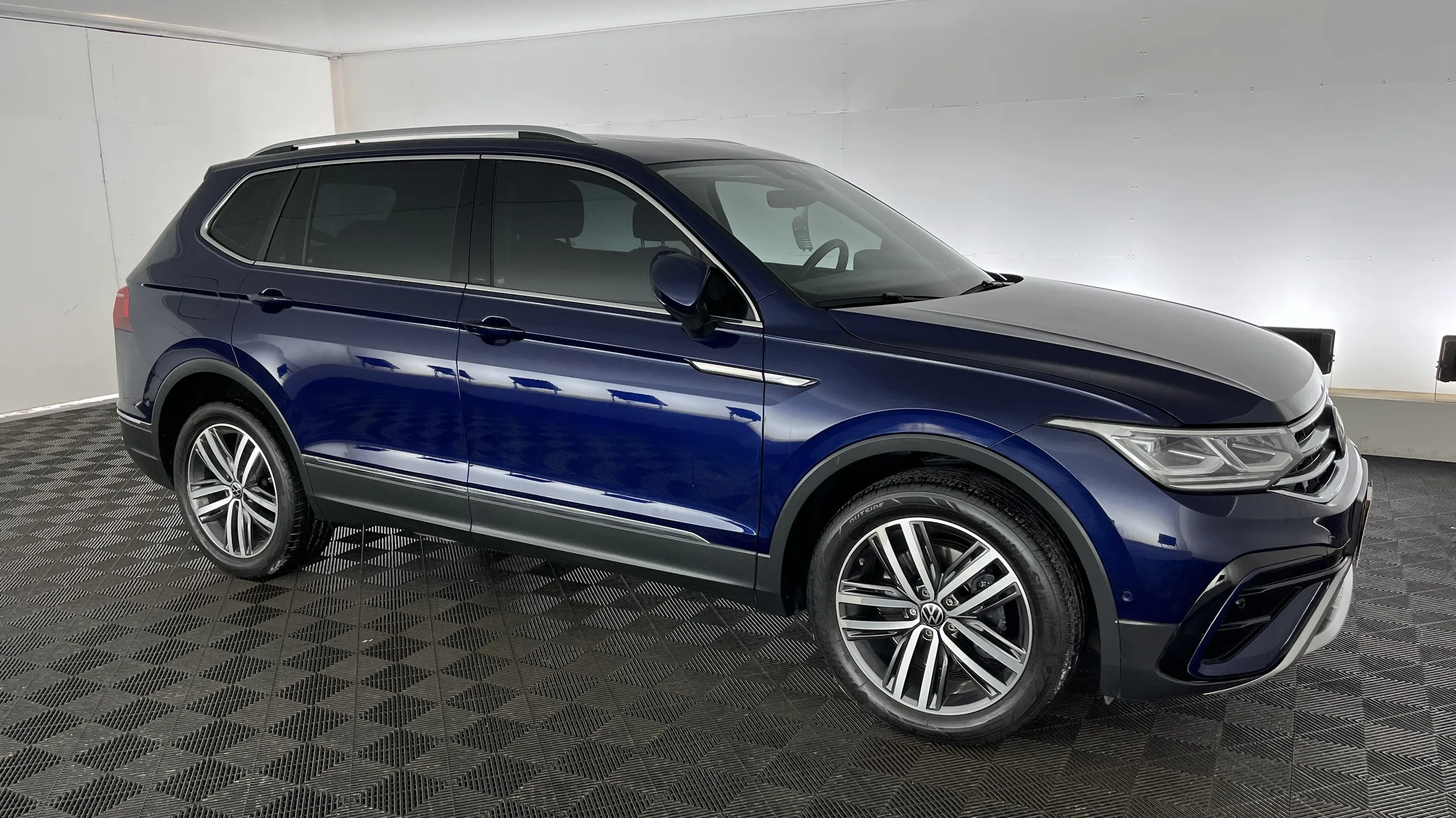 VOLKSWAGEN TIGUAN [2] [FL] ELEGANCE 2.0 TSI 4MOTION 2022