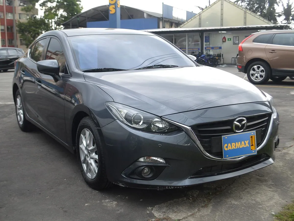 MAZDA 3 2015