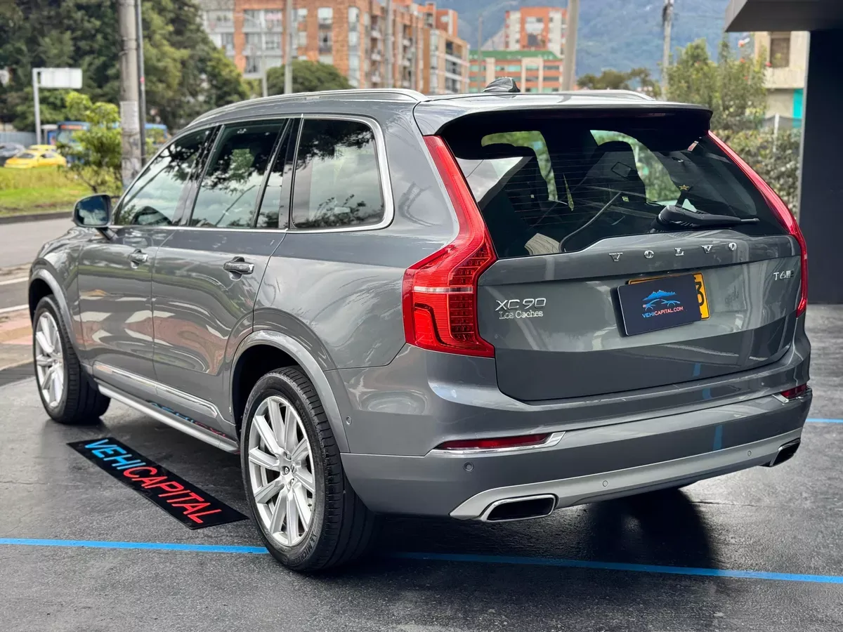 VOLVO XC90 T6 2018