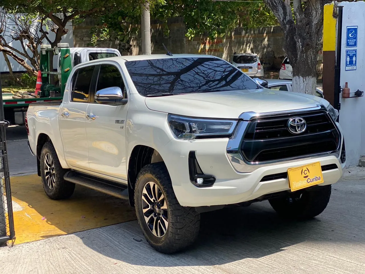 TOYOTA HILUX 2021