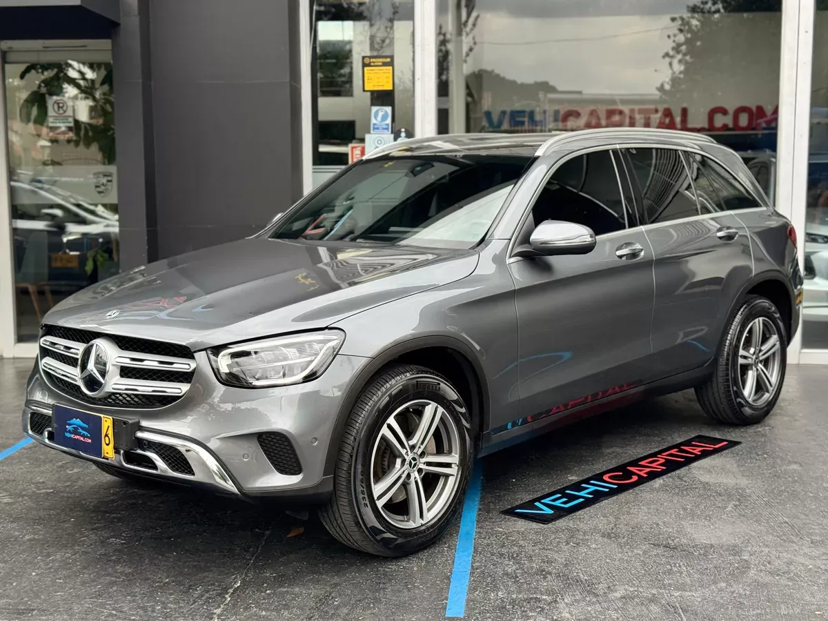 MERCEDES BENZ GLC 300 2021