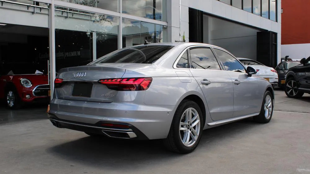 AUDI A4 B9  40 TFSI MHEV Advanced S-Tronic 2022