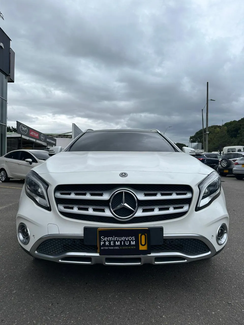 MERCEDES BENZ GLA 200 2020