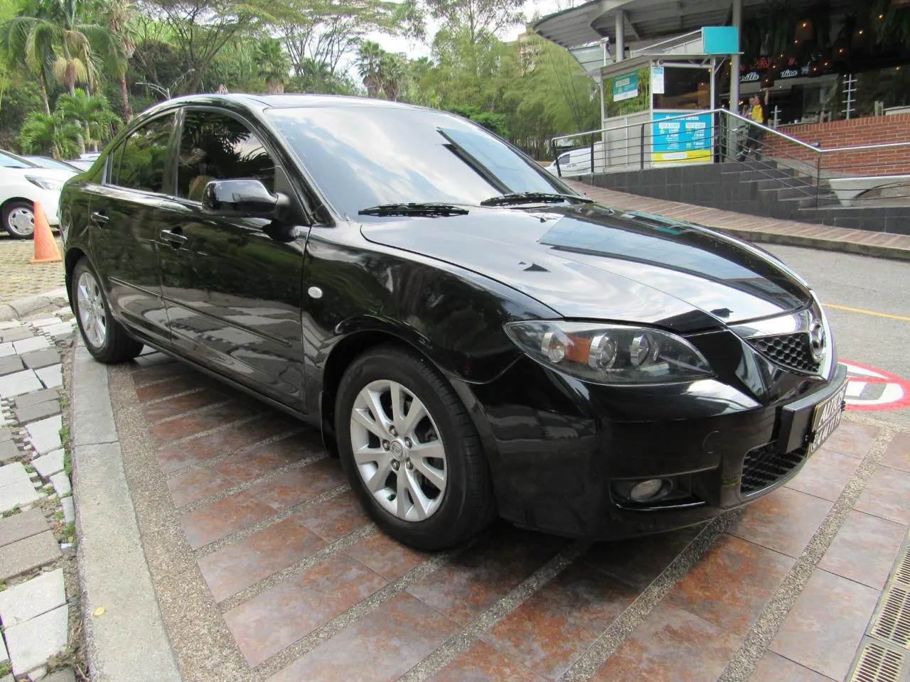 MAZDA 3 2009