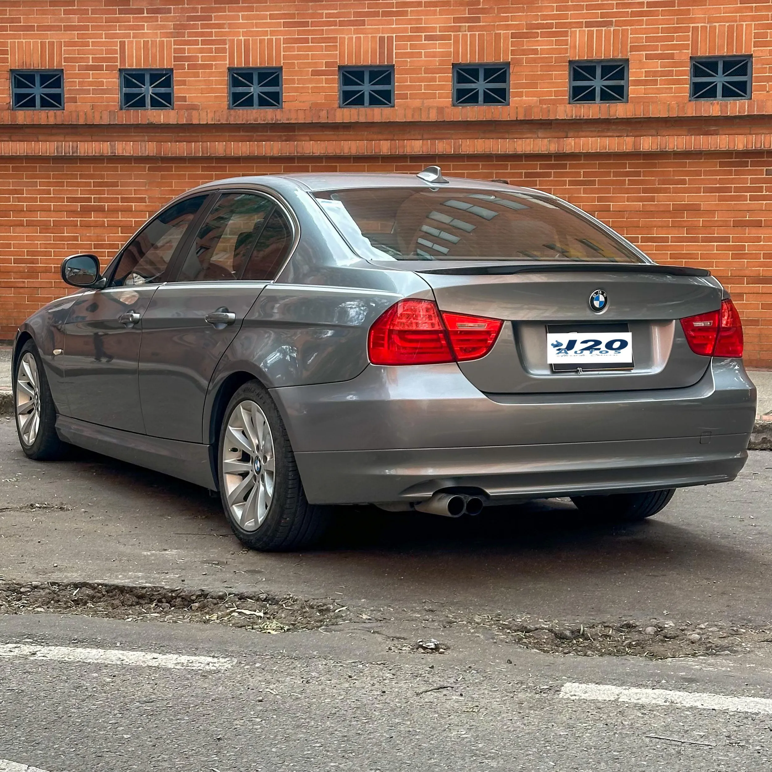 BMW 325i E90 LCI Sport 2010