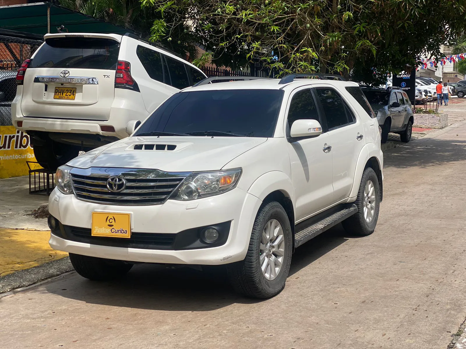 TOYOTA FORTUNER 2016