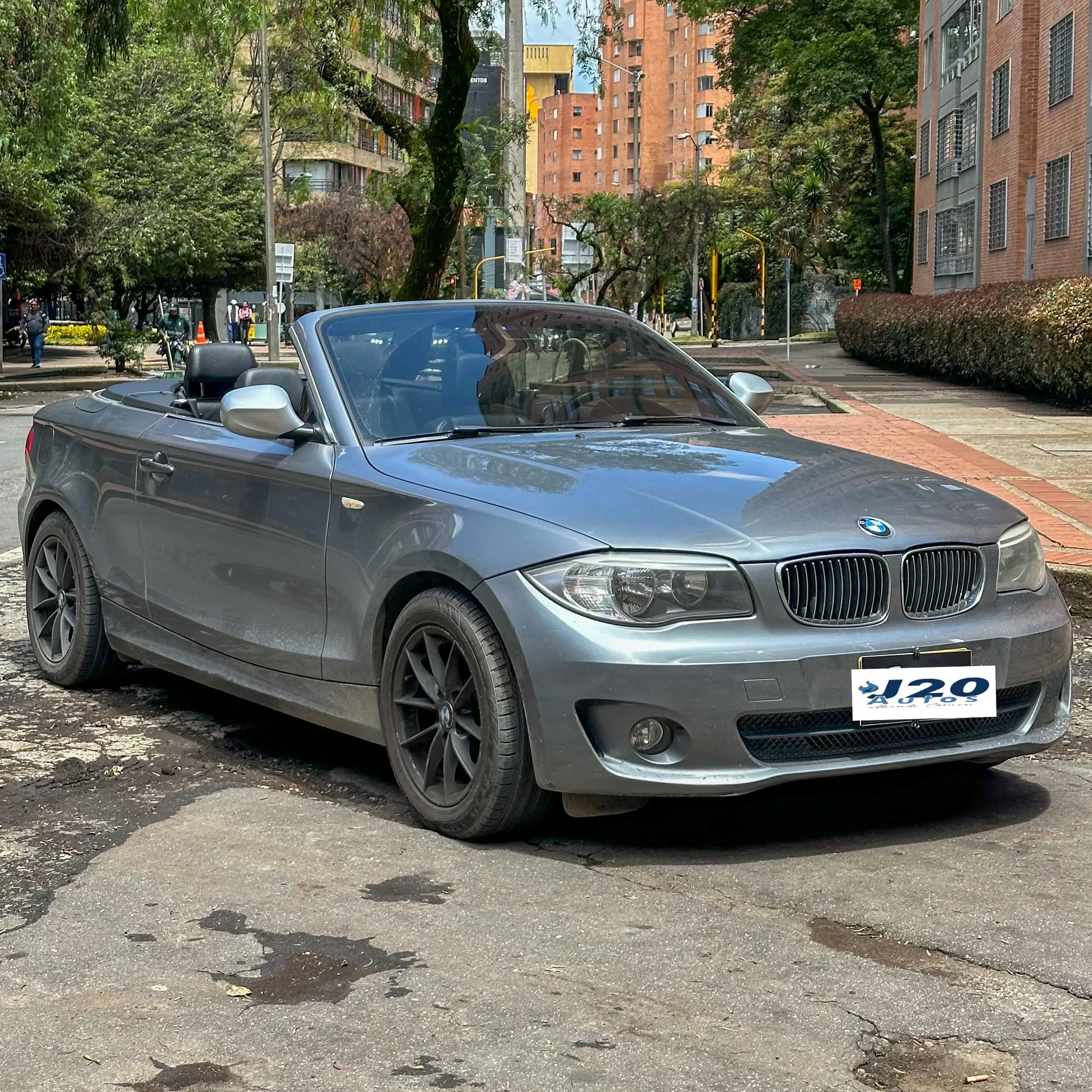 BMW 120i E88 CABRIOLET 2013