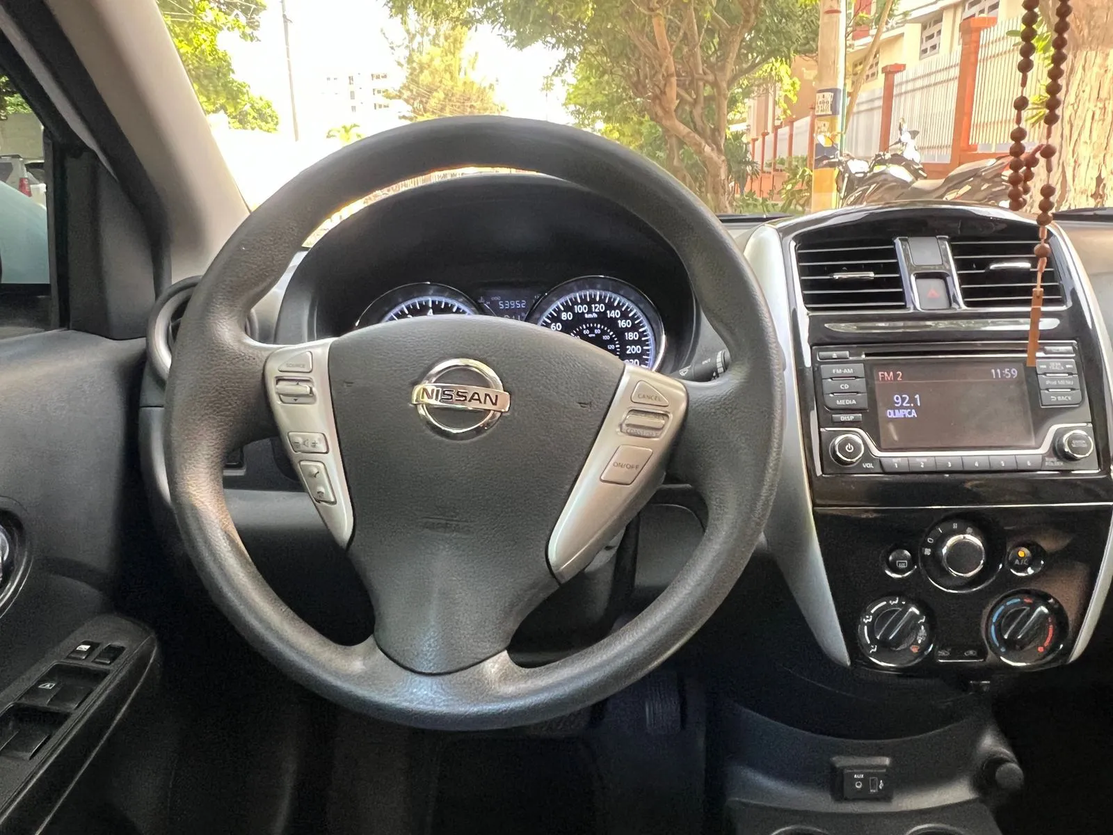 NISSAN VERSA 2019