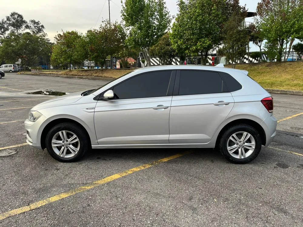 VOLKSWAGEN POLO [6] COMFORTLINE 2022