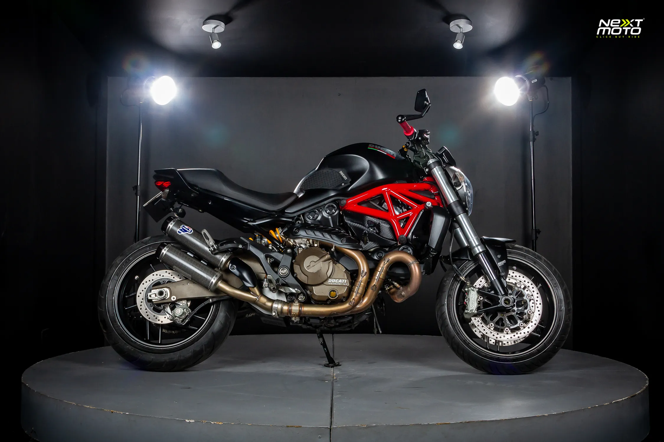 DUCATI MONSTER 821 STD 2016