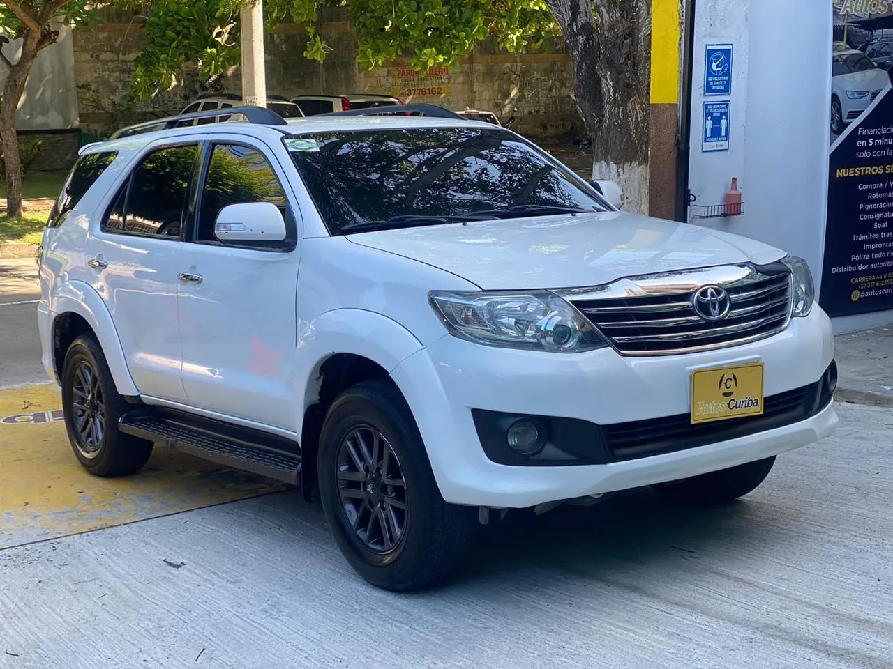 TOYOTA FORTUNER 2015