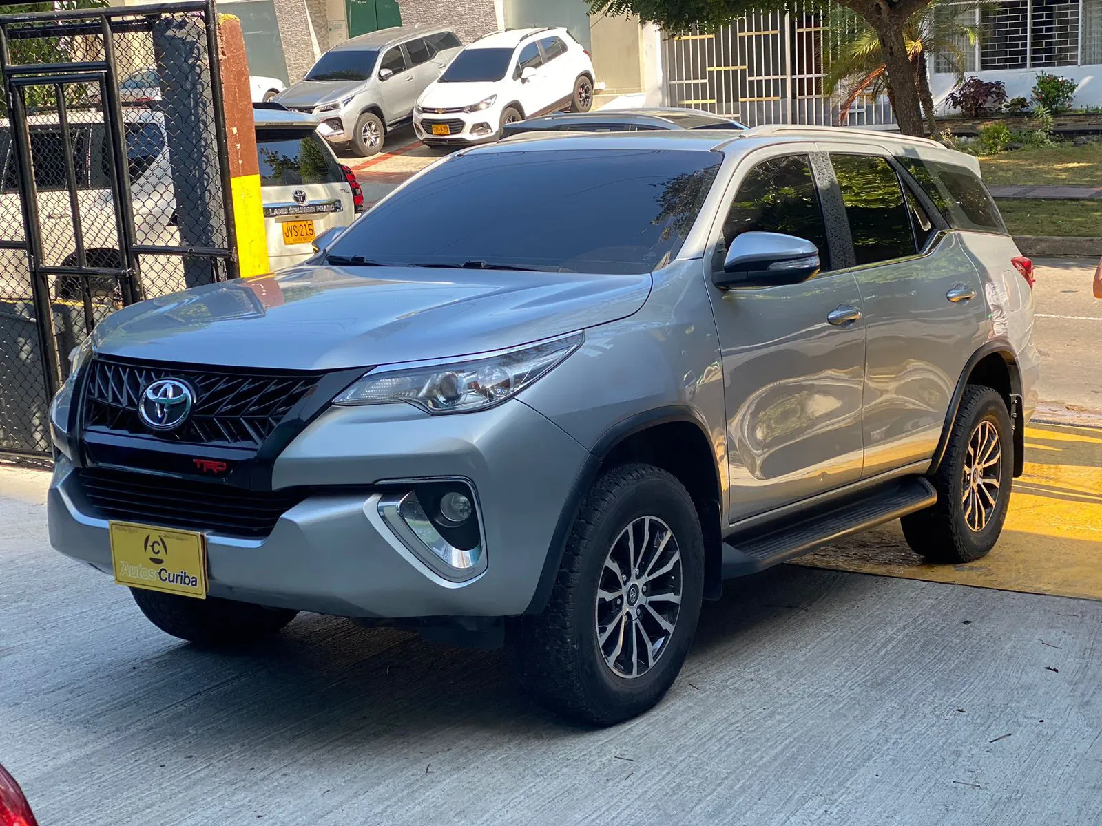 TOYOTA FORTUNER 2018