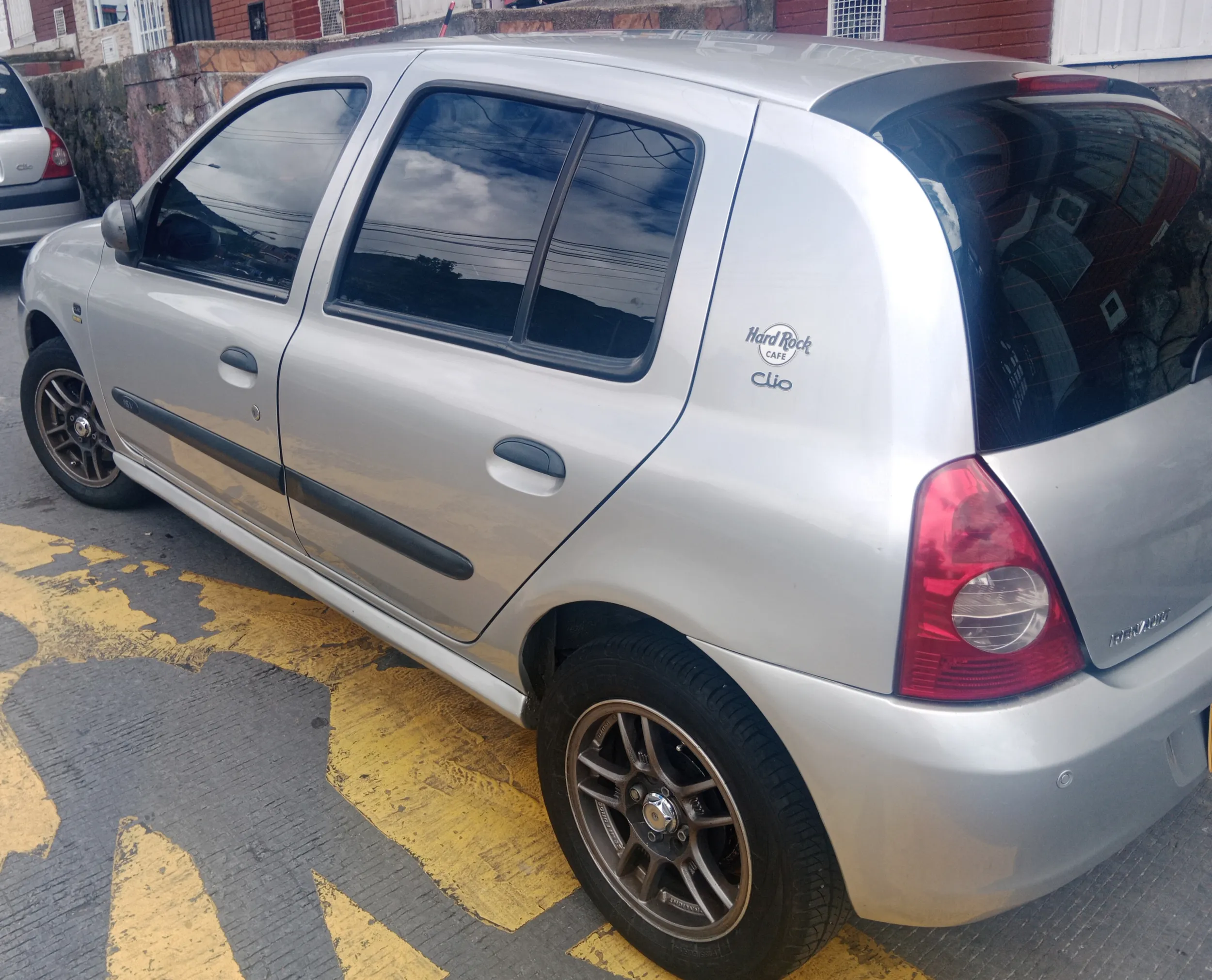 RENAULT CLIO CAMPUS 2015