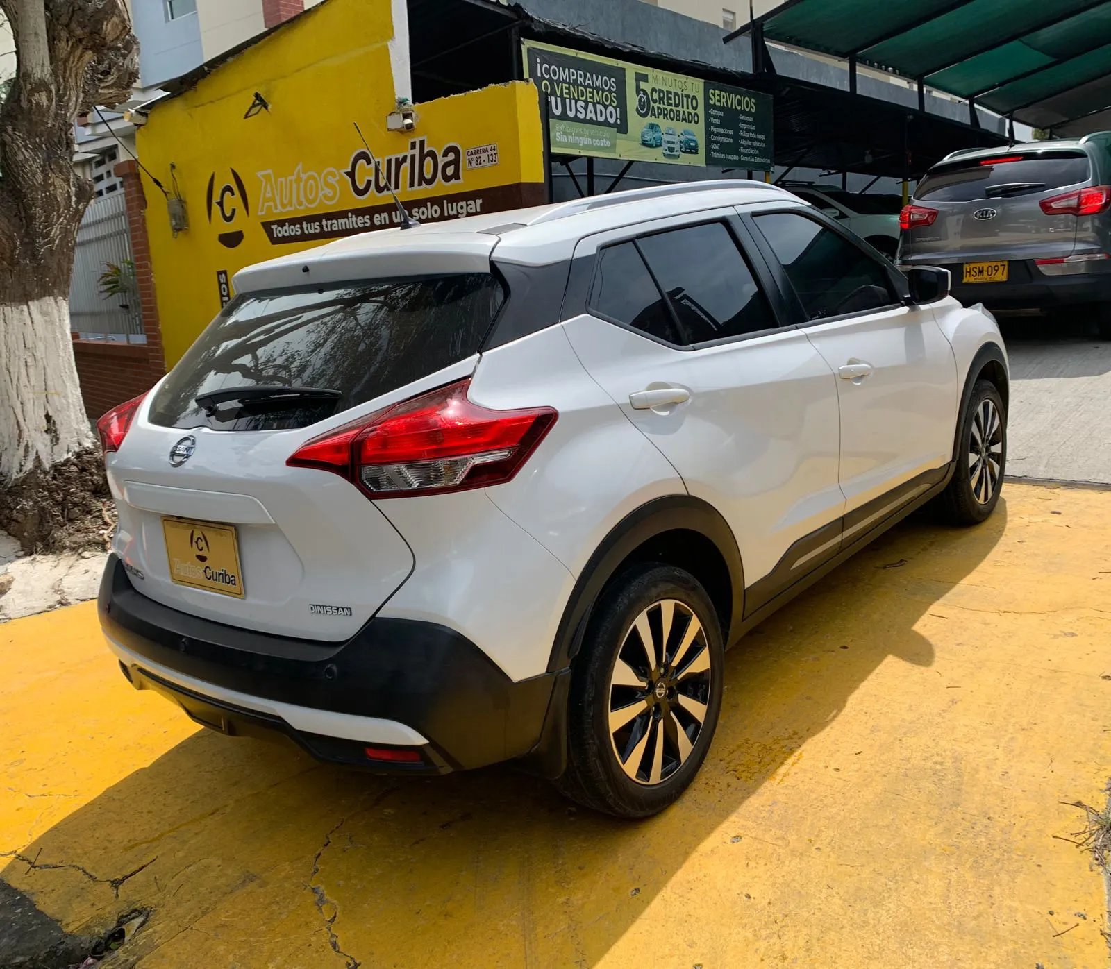 NISSAN KICKS 2020