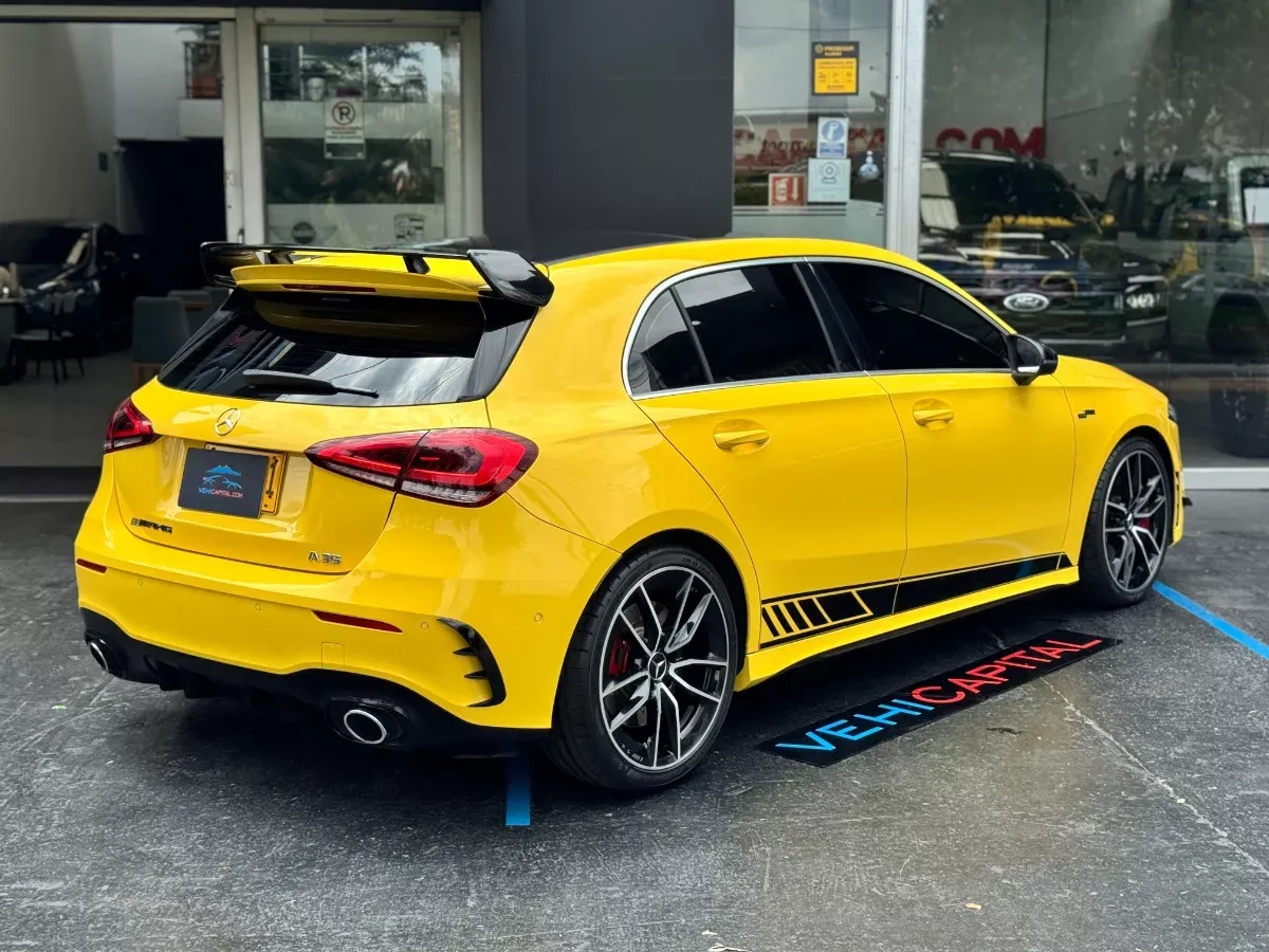 MERCEDES BENZ A 35 AMG 2021