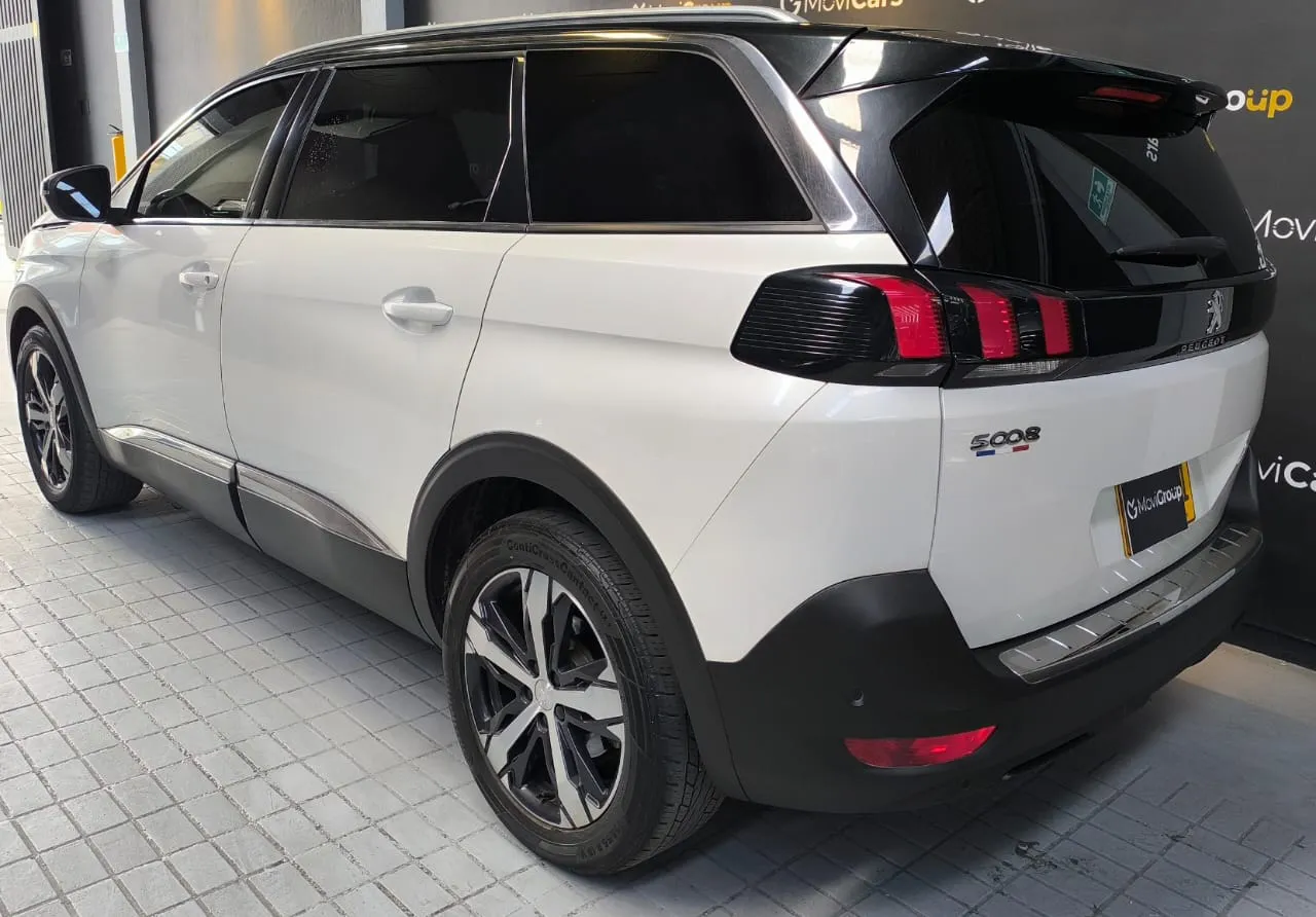 PEUGEOT 5008.0 ALLURE 2019