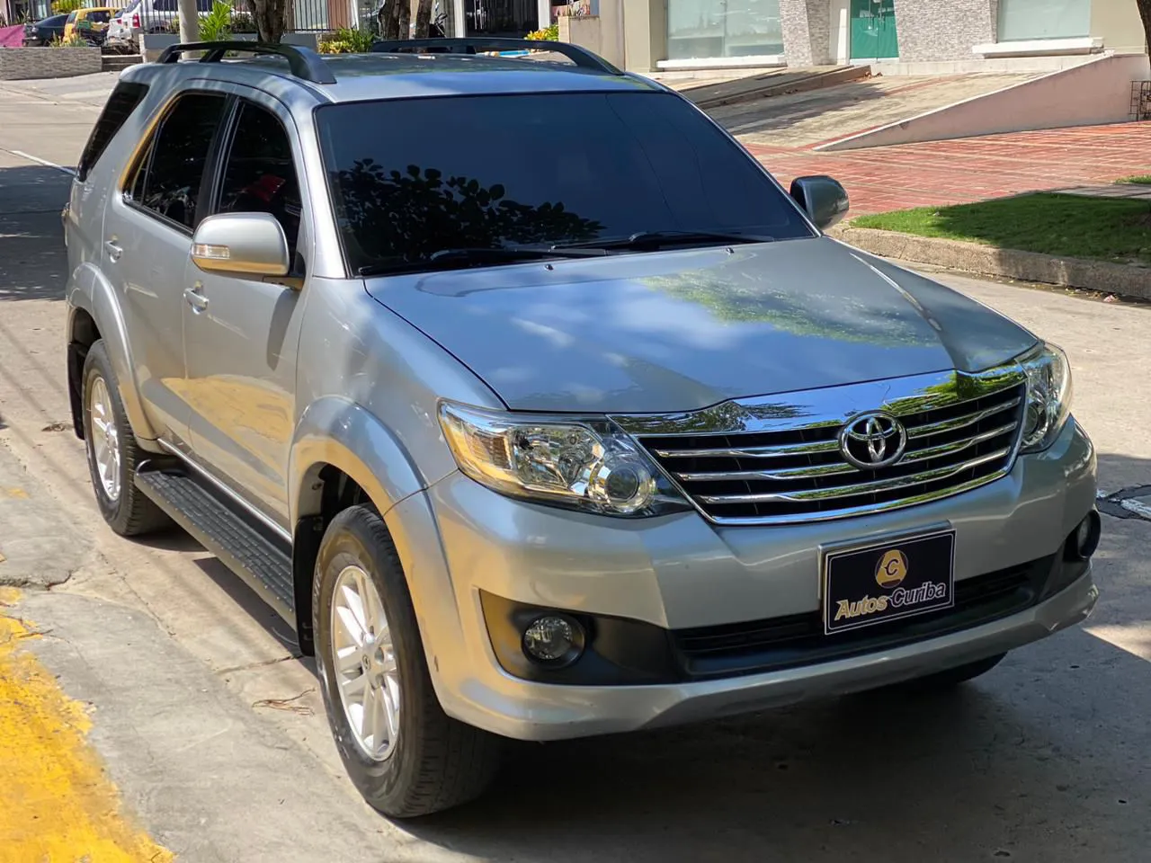 TOYOTA FORTUNER 2016