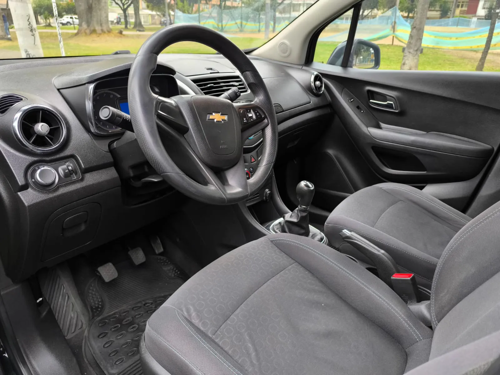 CHEVROLET TRACKER LS 2014