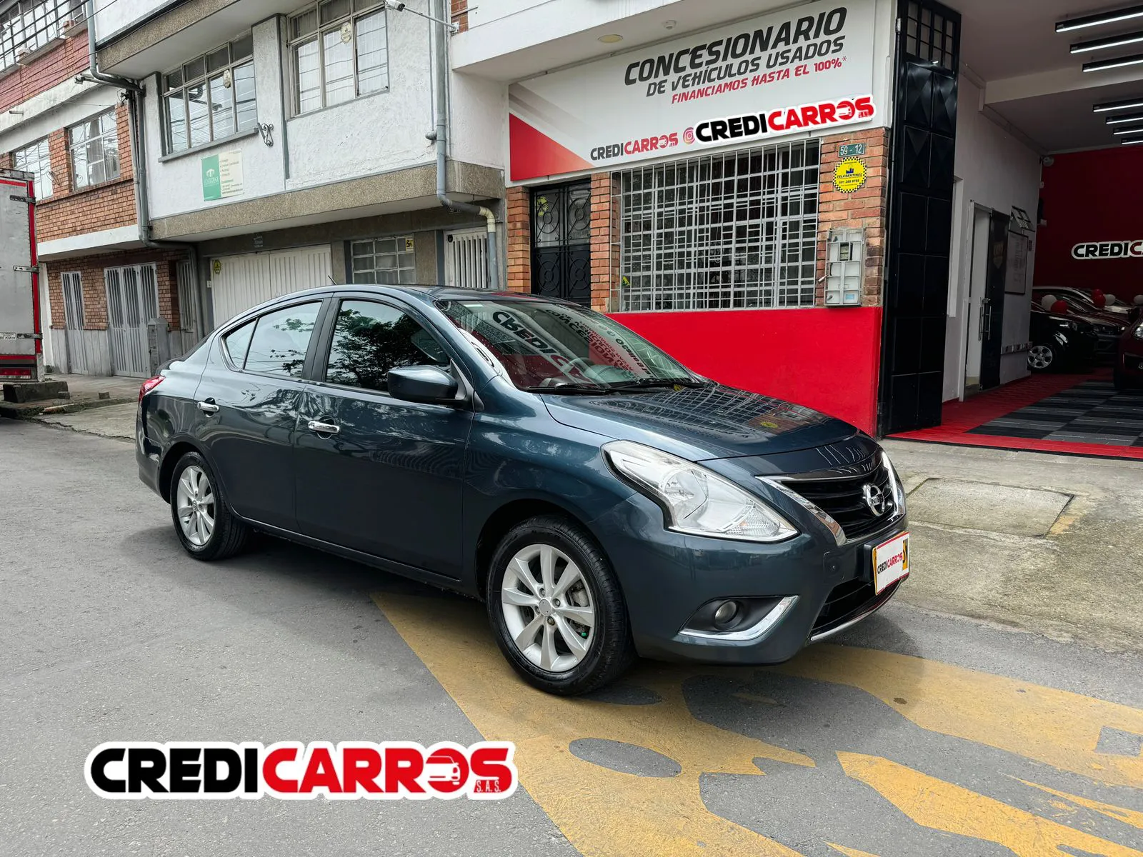 NISSAN VERSA 2017