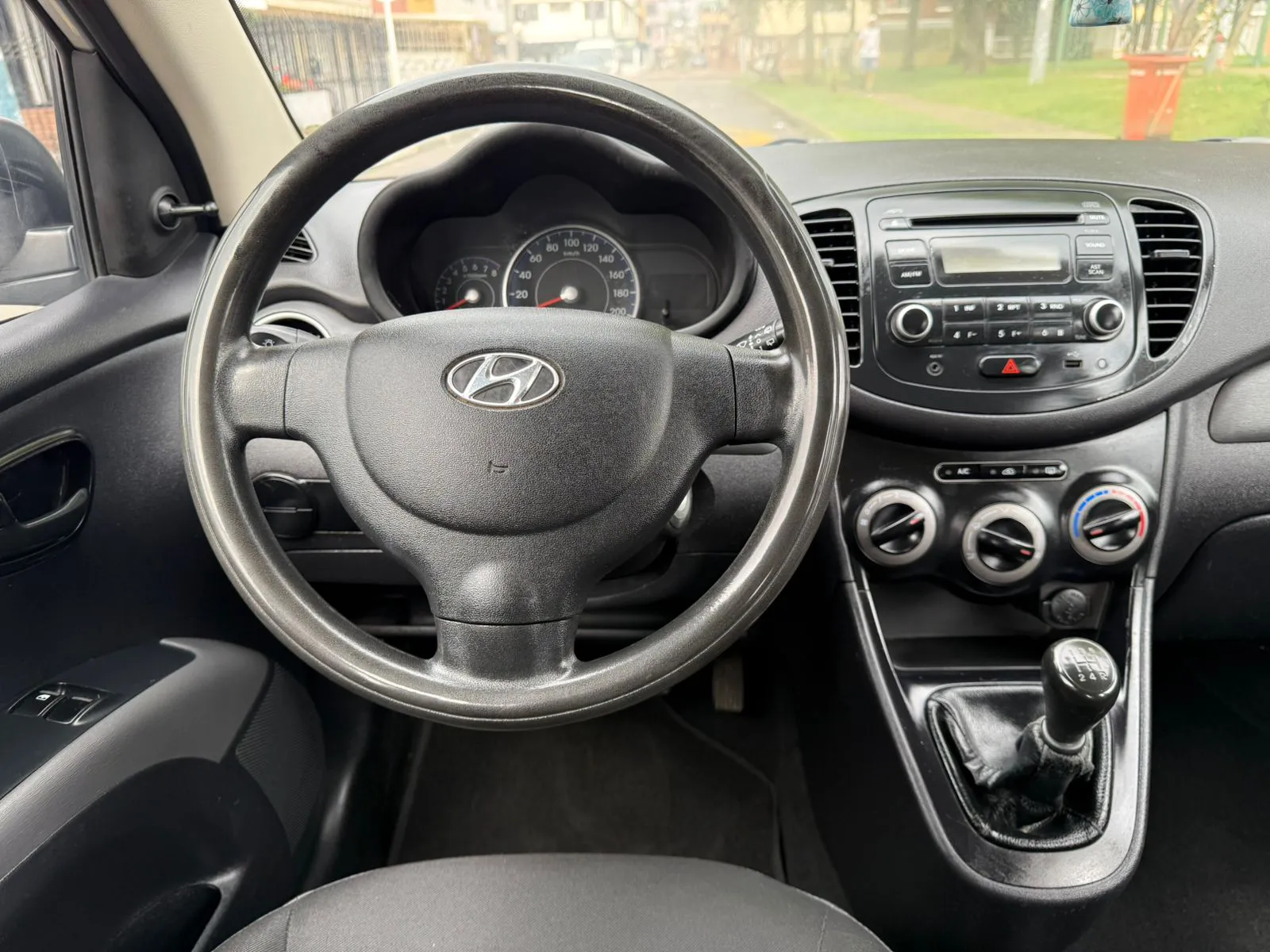 HYUNDAI i10 GL 2014