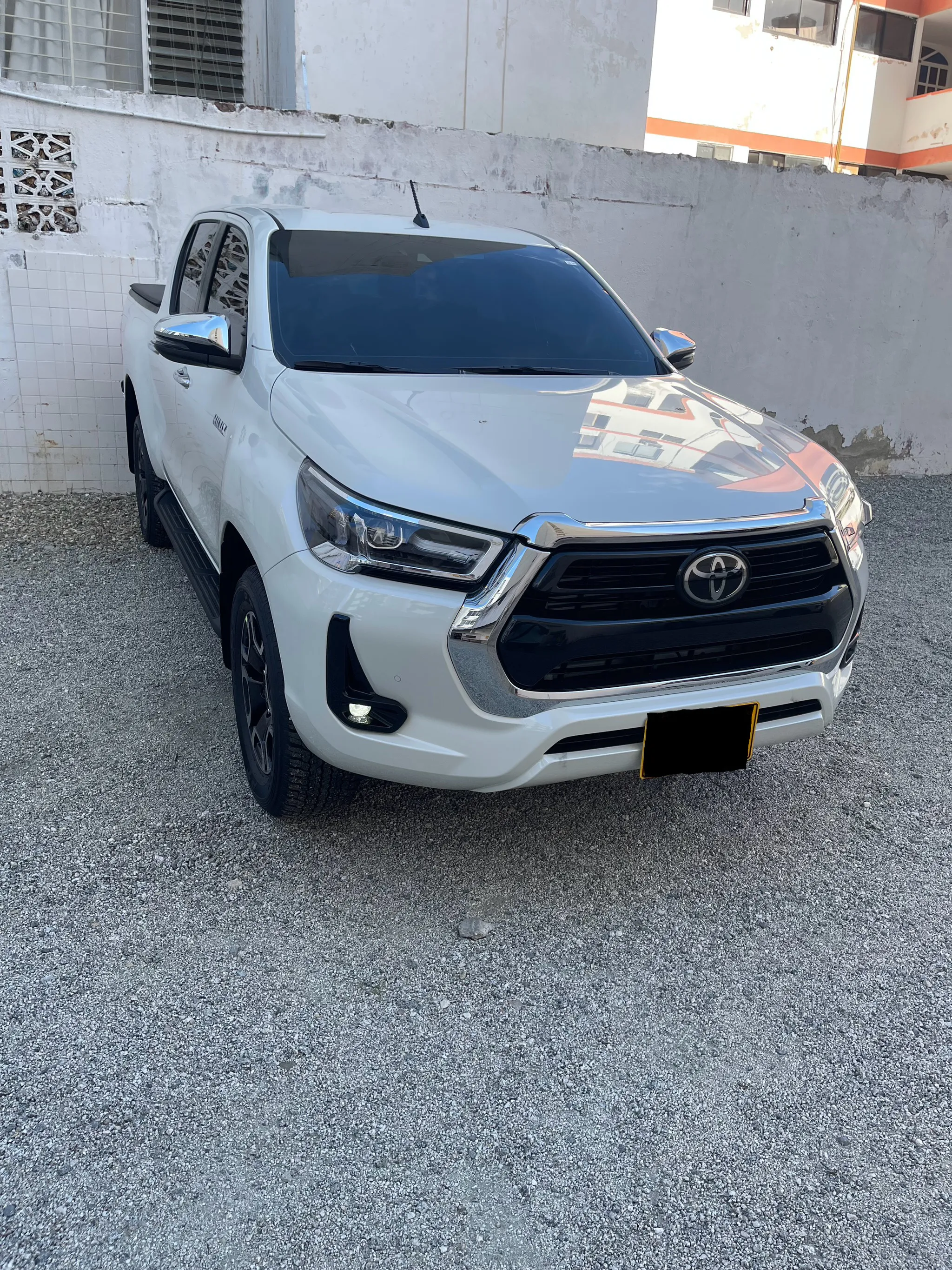 TOYOTA HILUX 2022