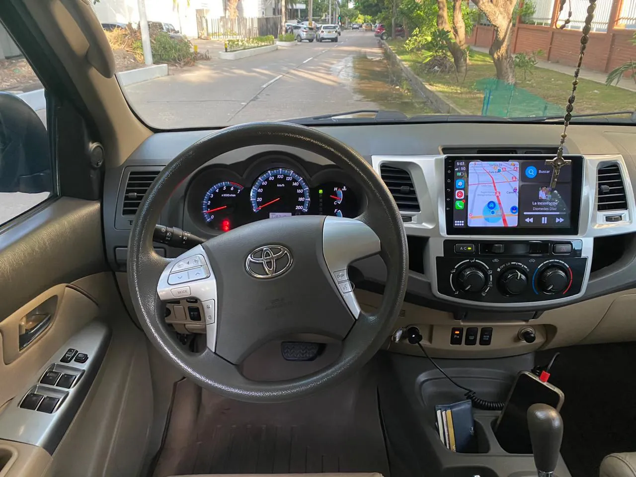 TOYOTA FORTUNER 2013