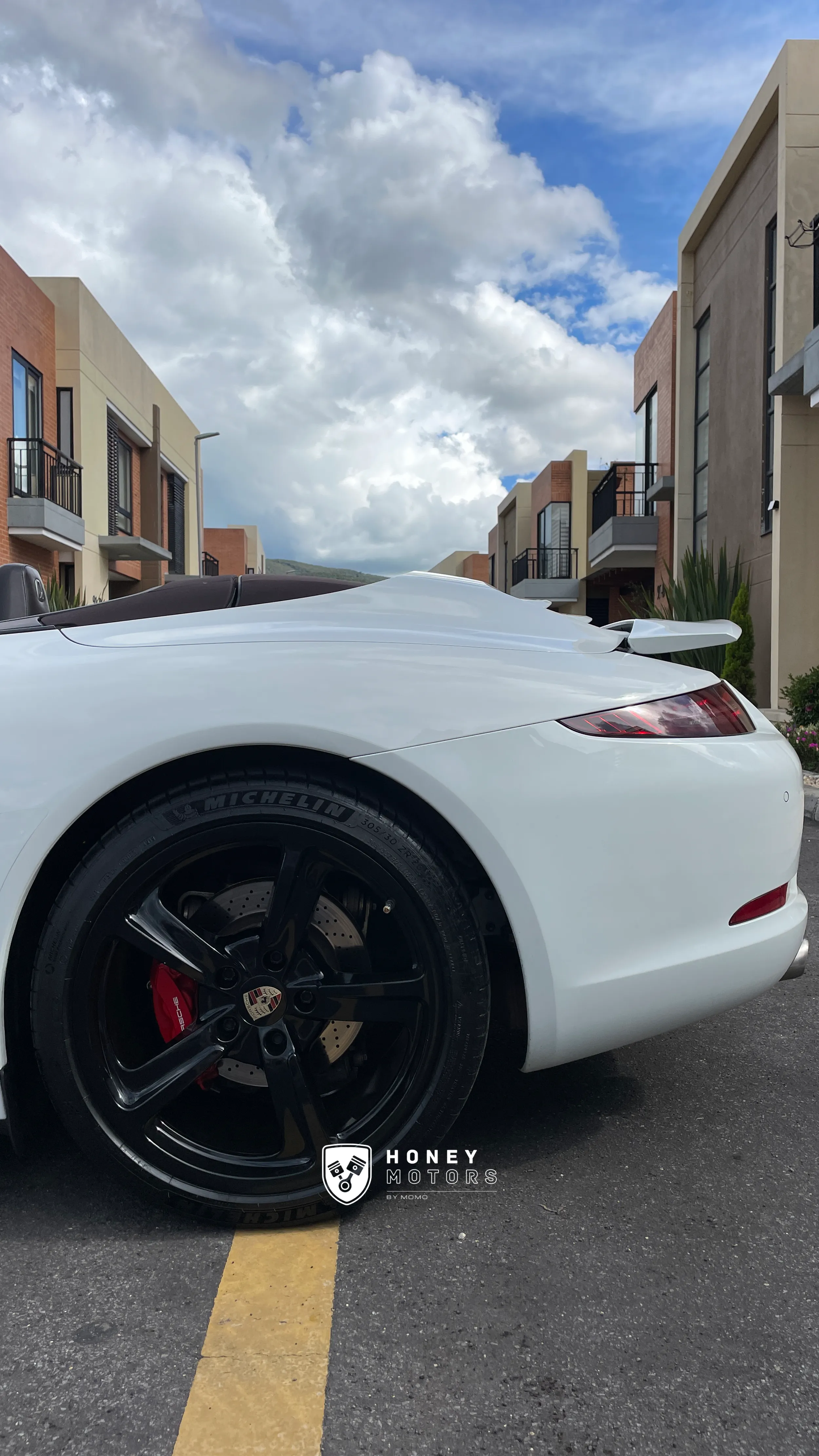 PORSCHE 911 [993] CARRERA CABRIOLET 2013