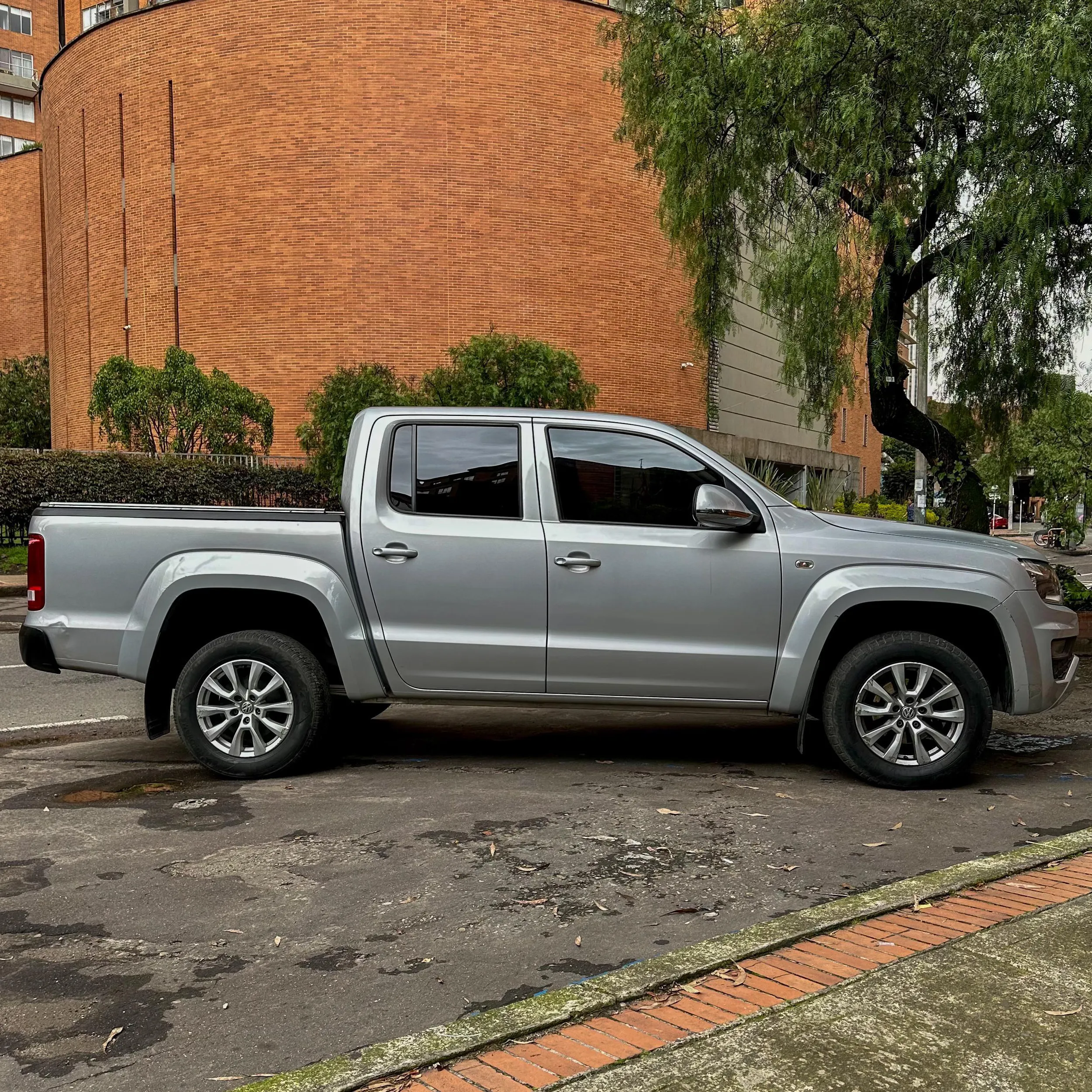 VOLKSWAGEN AMAROK TRENDLINE 2019