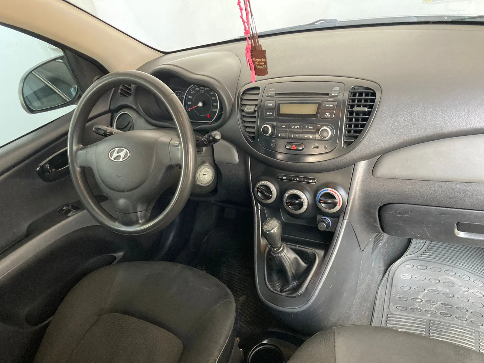 HYUNDAI i10 [FL] 1.1L 2013