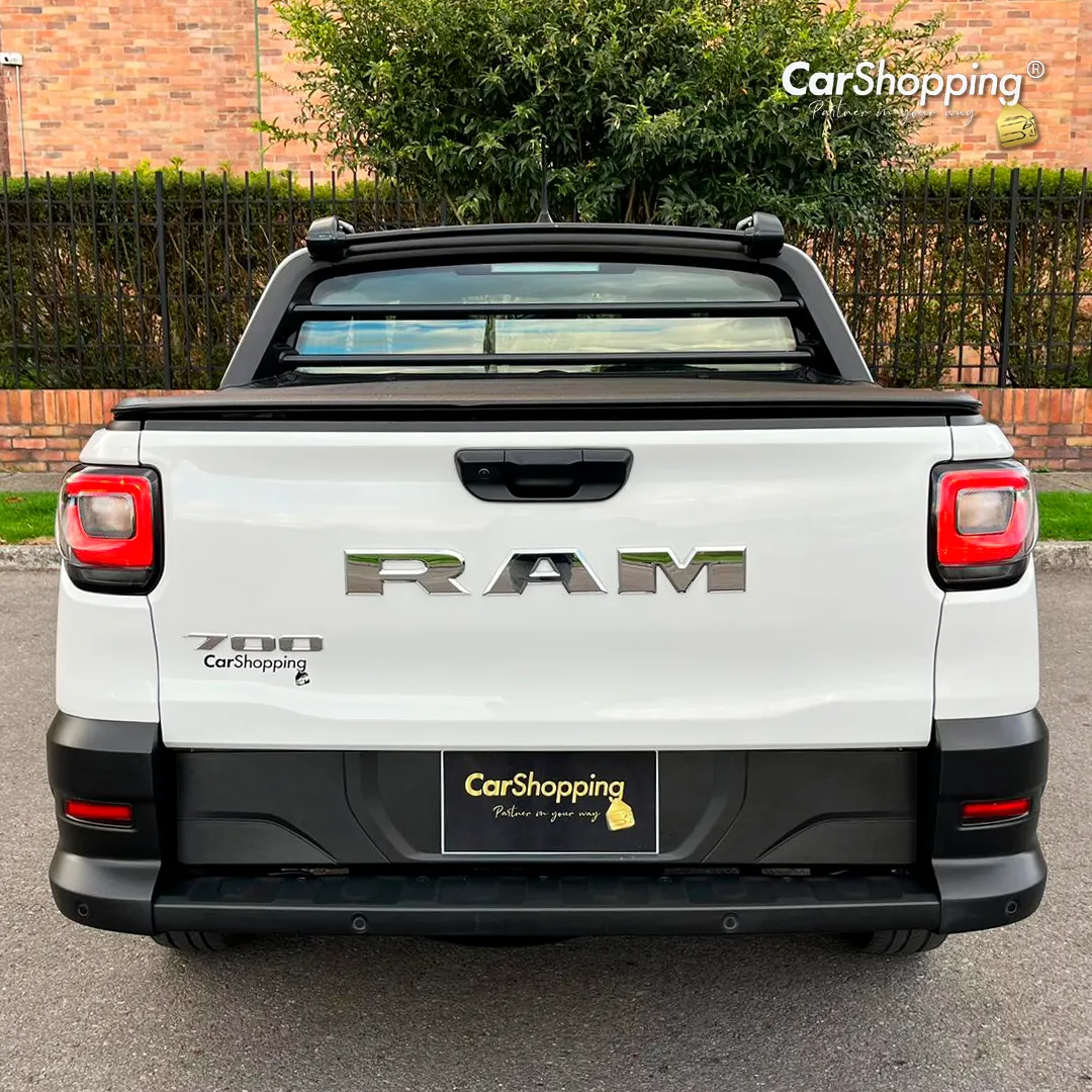 RAM 700 BIG HORN CREW CAB 2023
