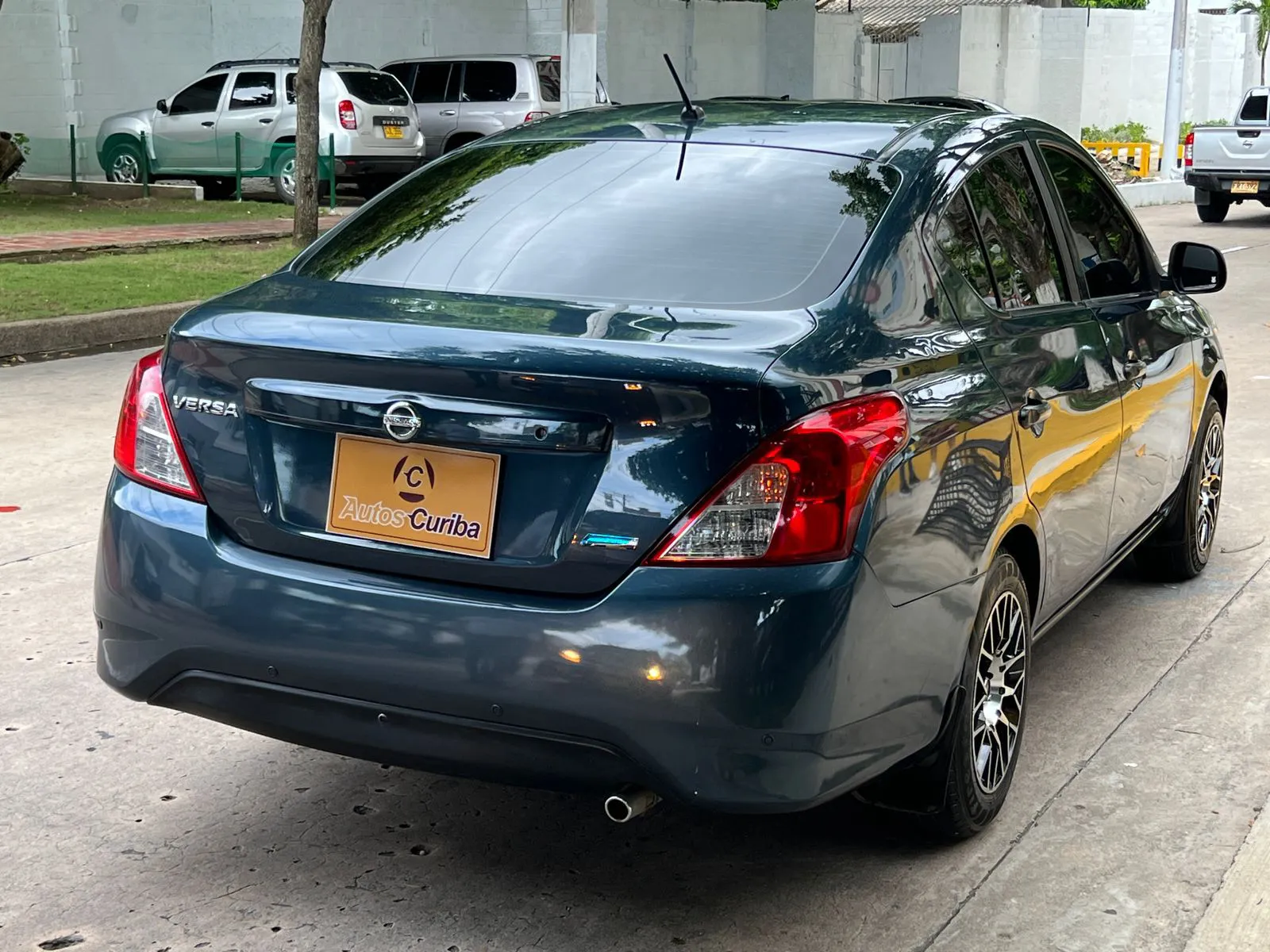 NISSAN VERSA 2017