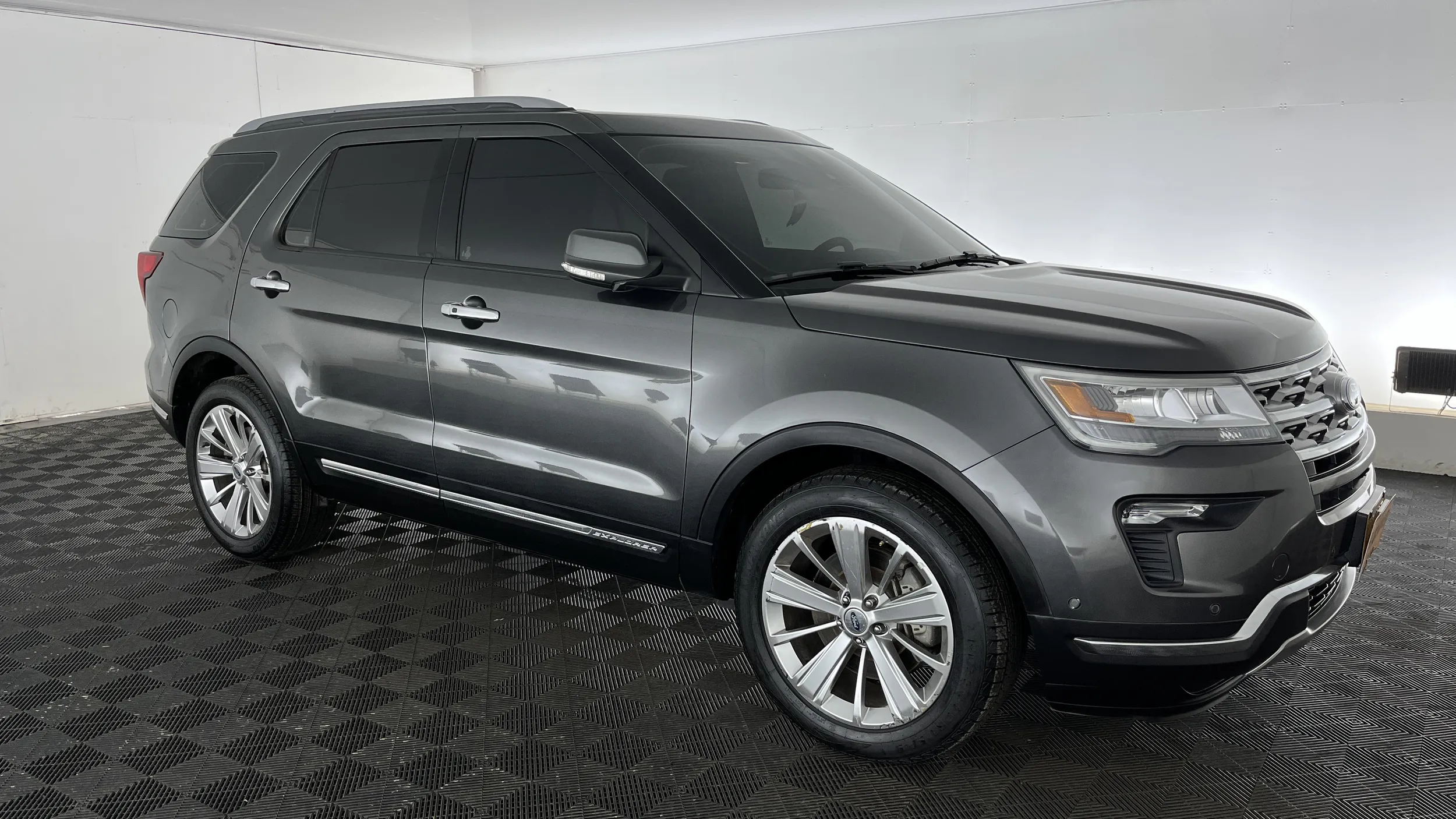 FORD EXPLORER [4] LIMITED 2019