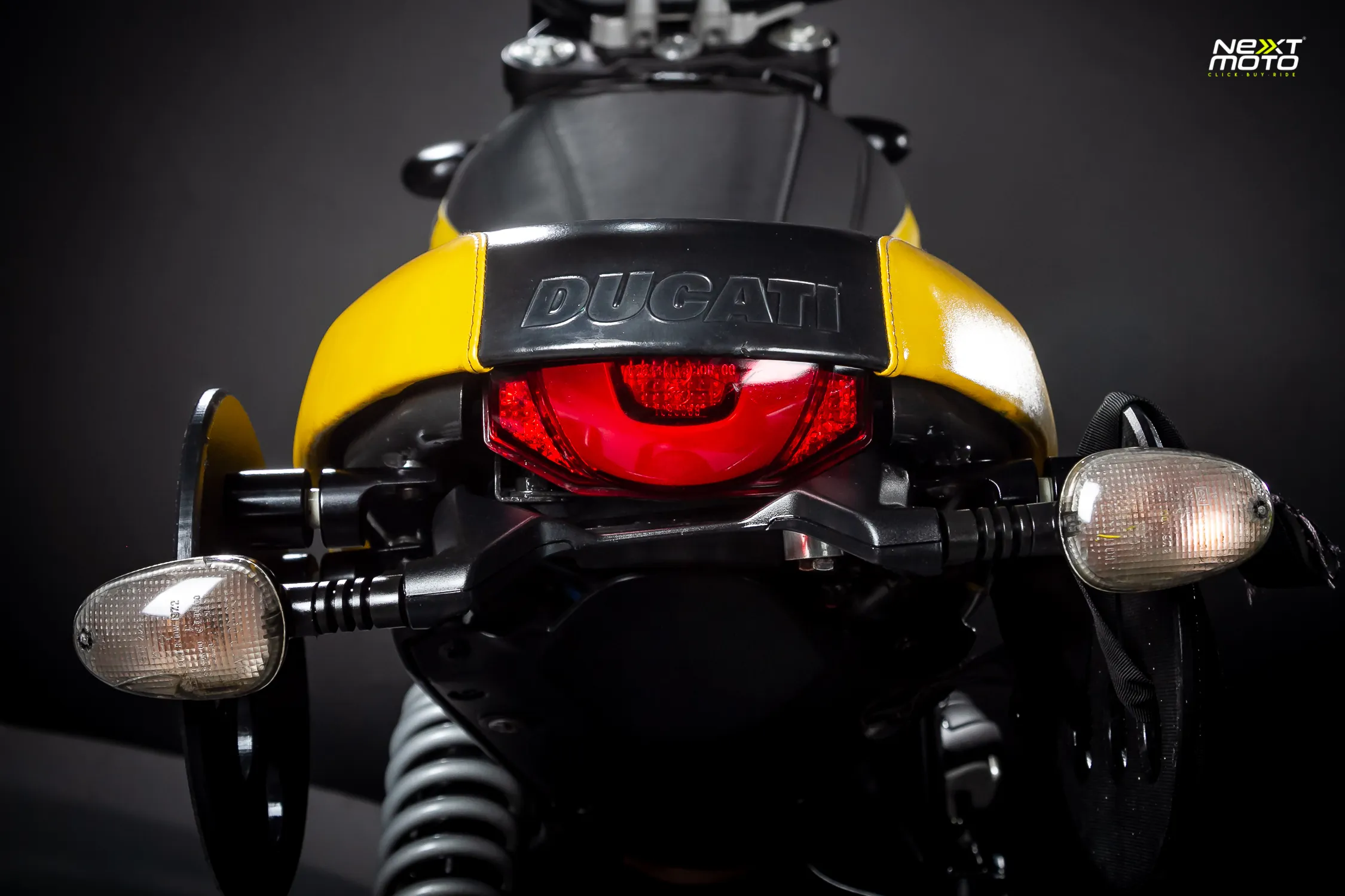 DUCATI SCRAMBLER FULL THROTTLE 2016