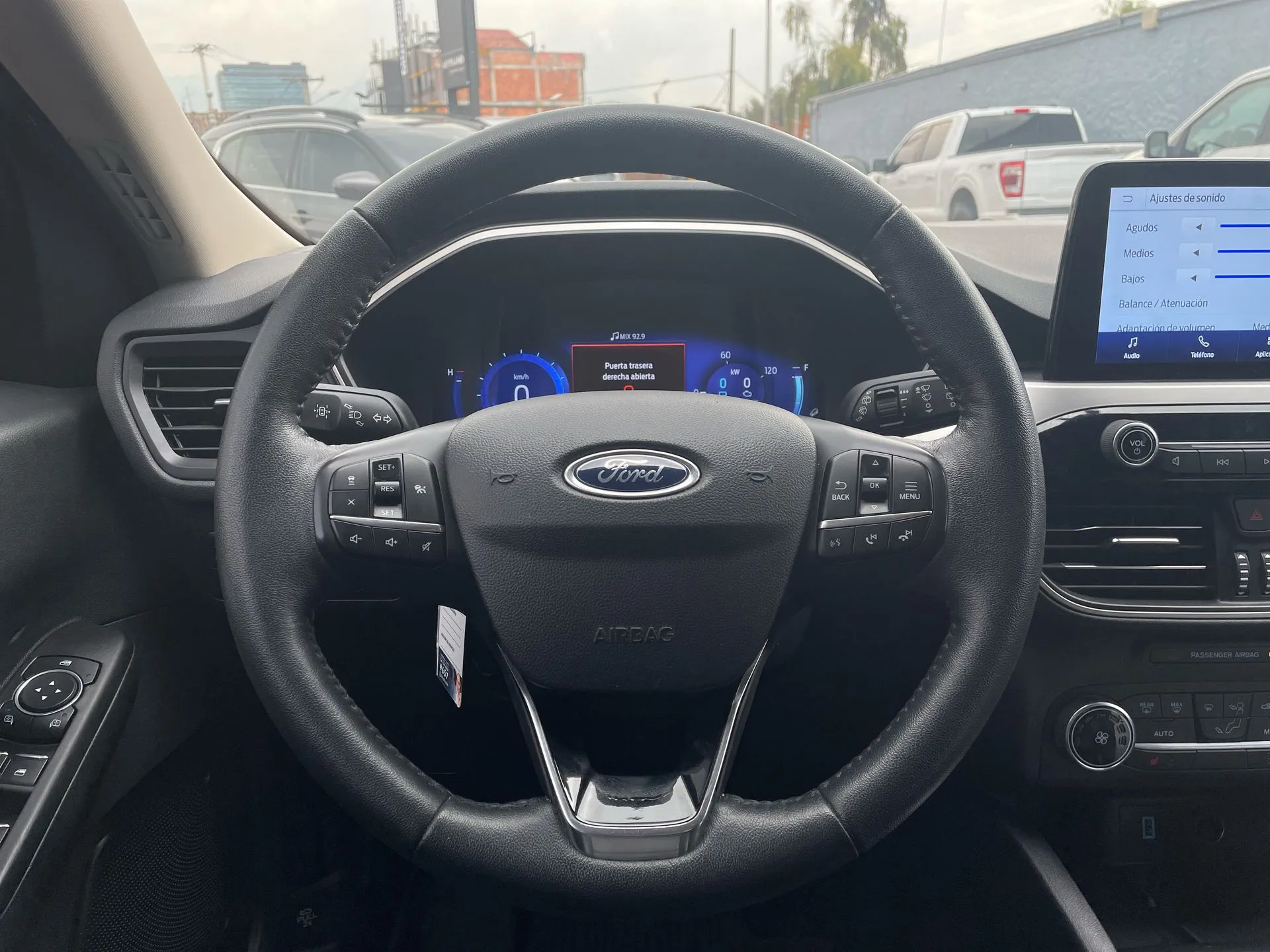 FORD ESCAPE SE HEV 2020