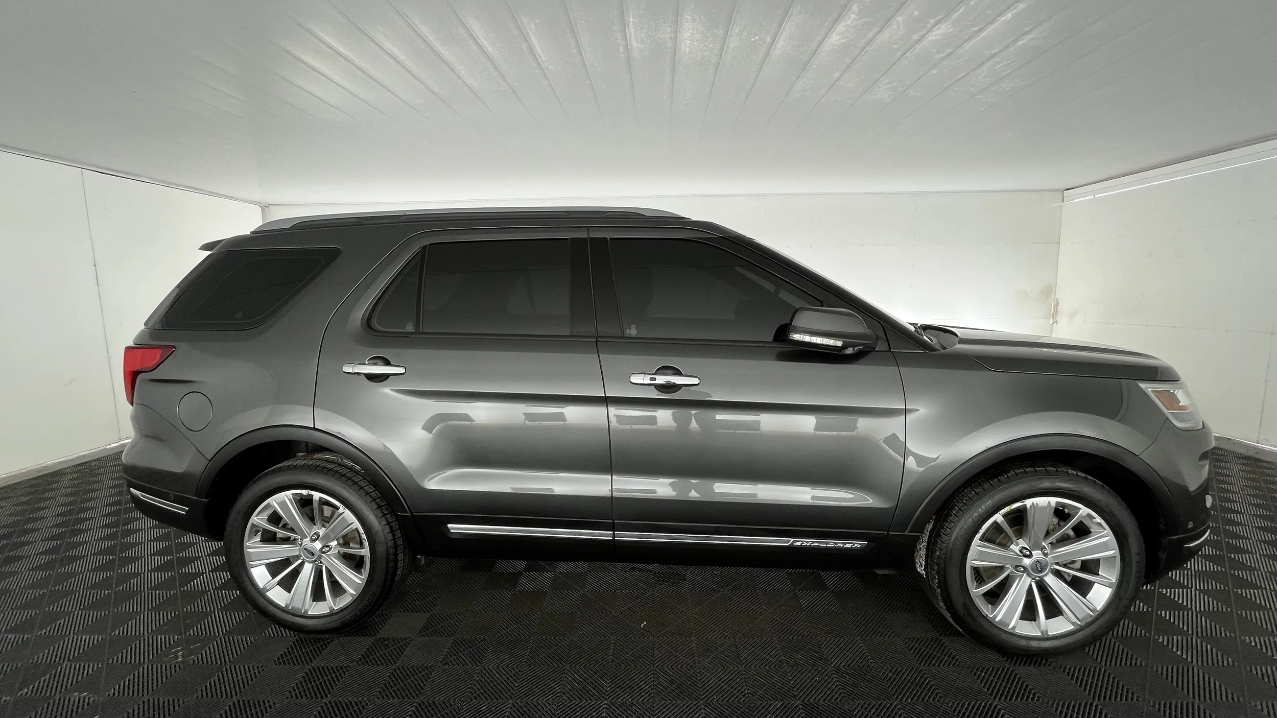 FORD EXPLORER [4] LIMITED 2019