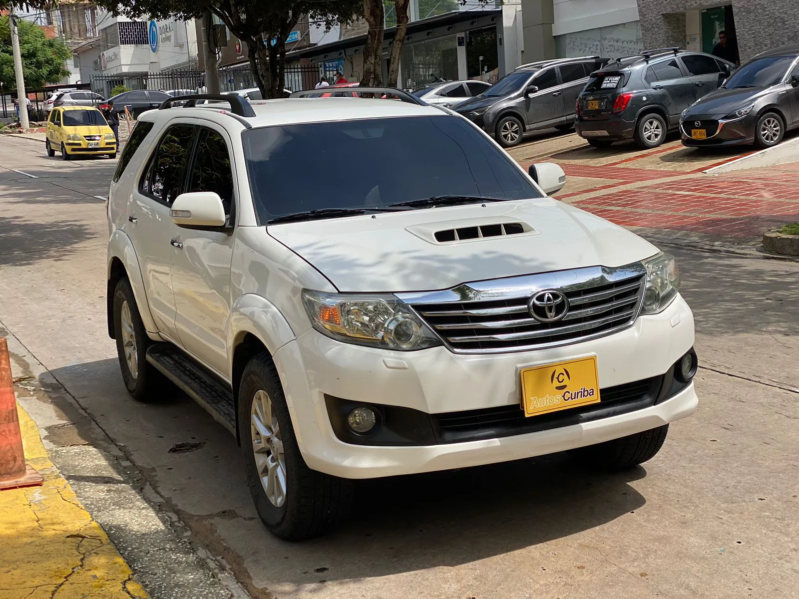 TOYOTA FORTUNER 2016