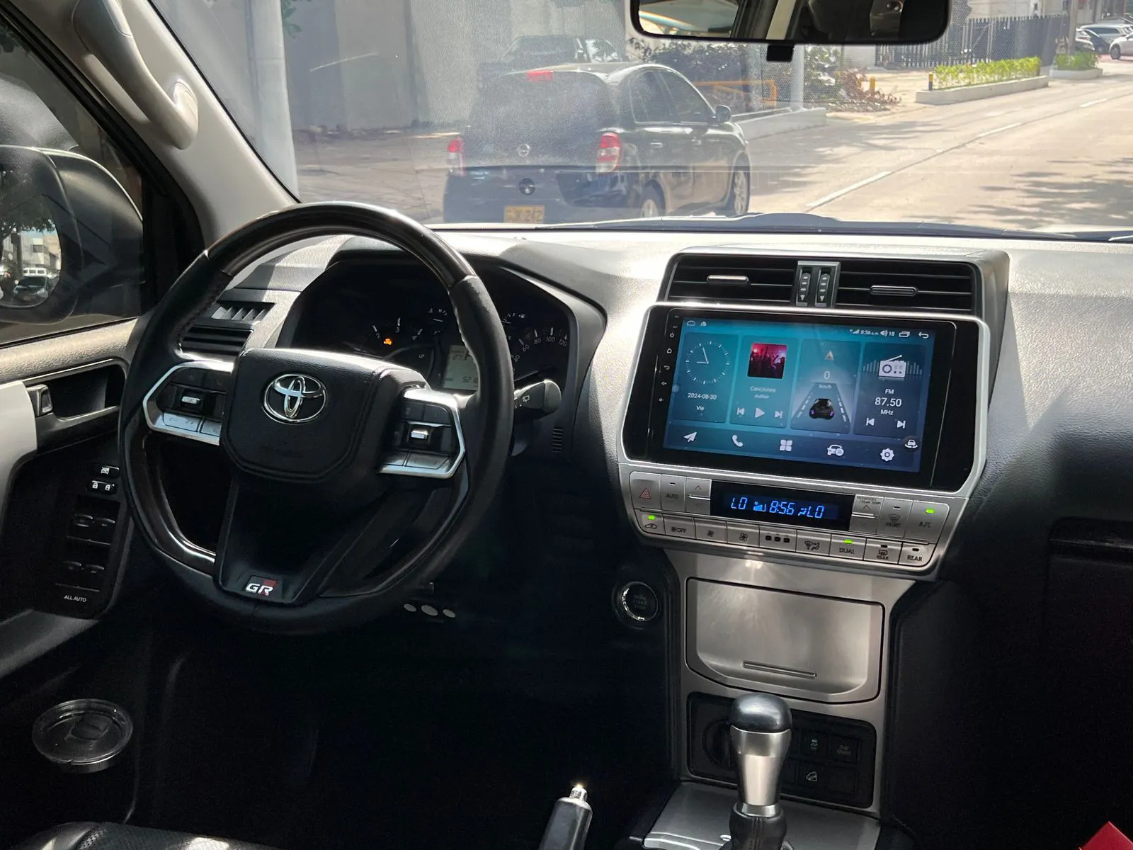 TOYOTA PRADO 2019