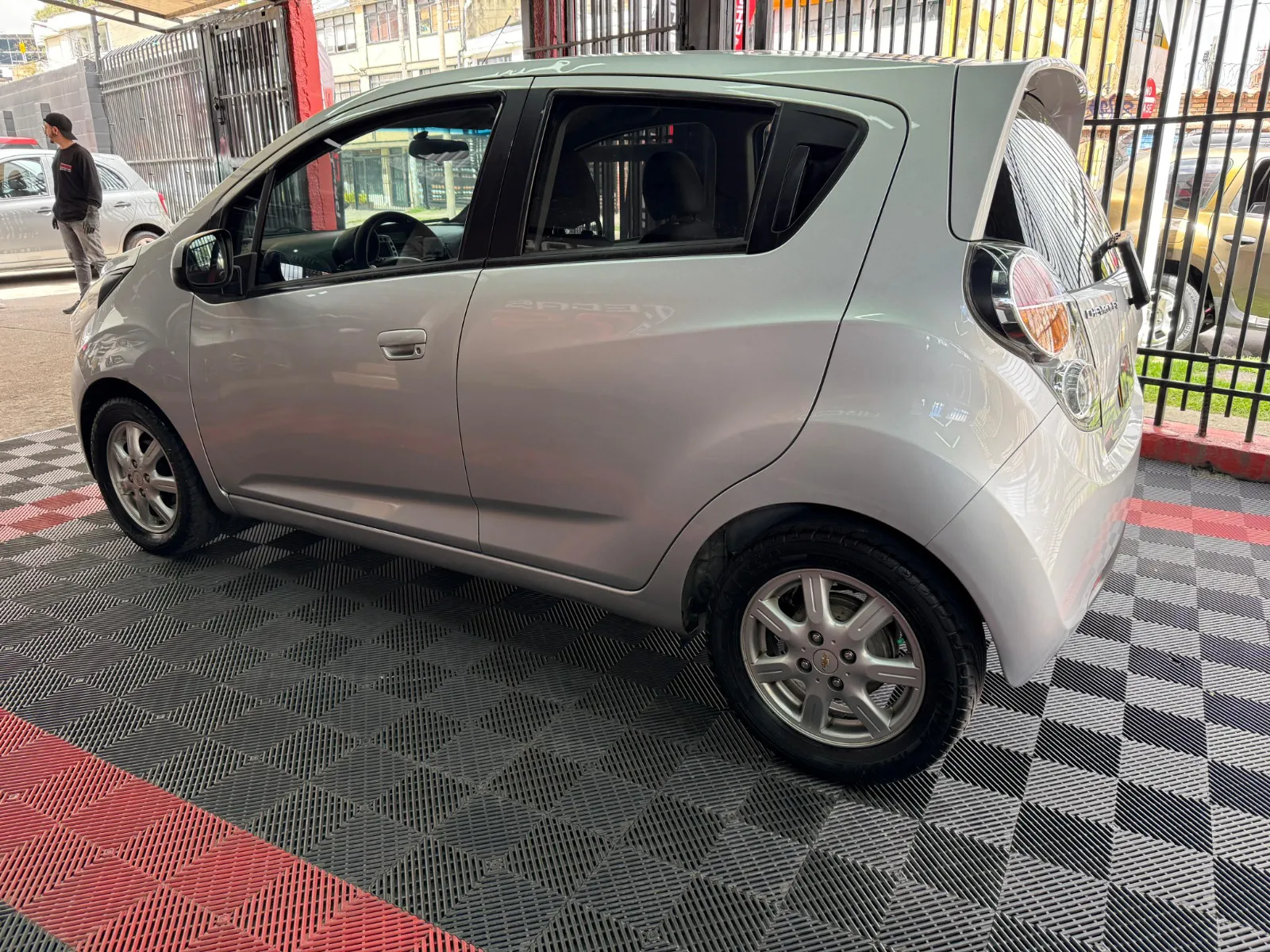 CHEVROLET SPARK SPARK [3] GT [M300] MT 1200CC 5P AA 2011