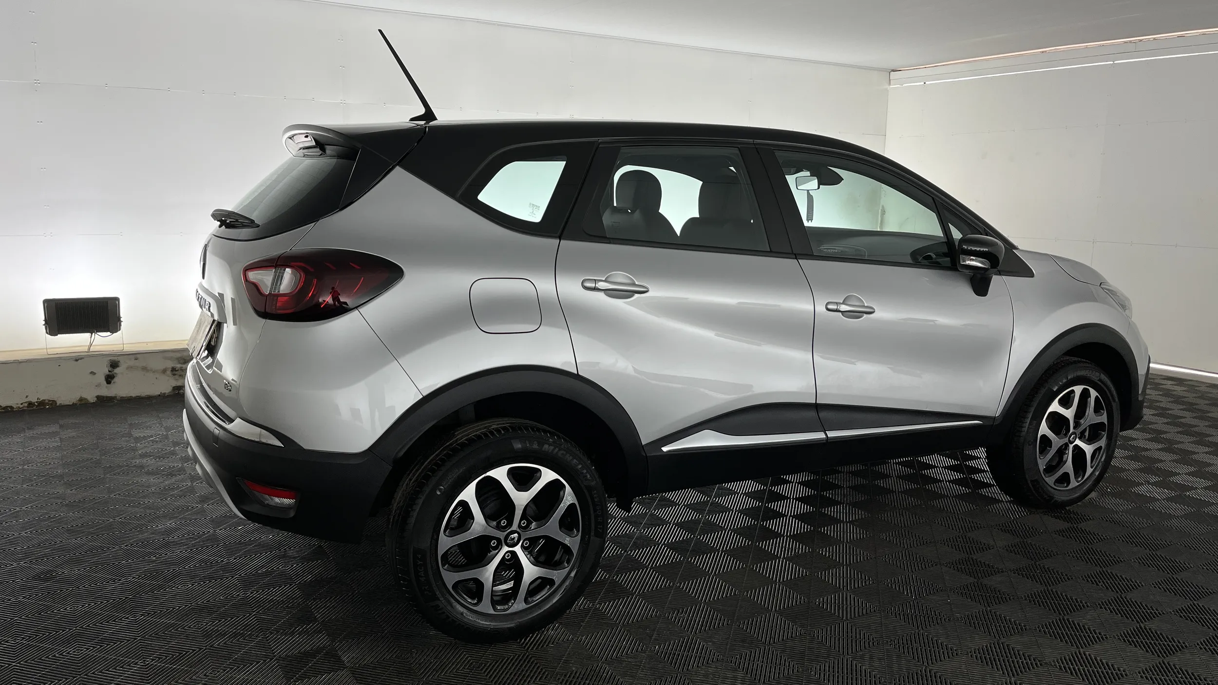 RENAULT CAPTUR INTENS 2024