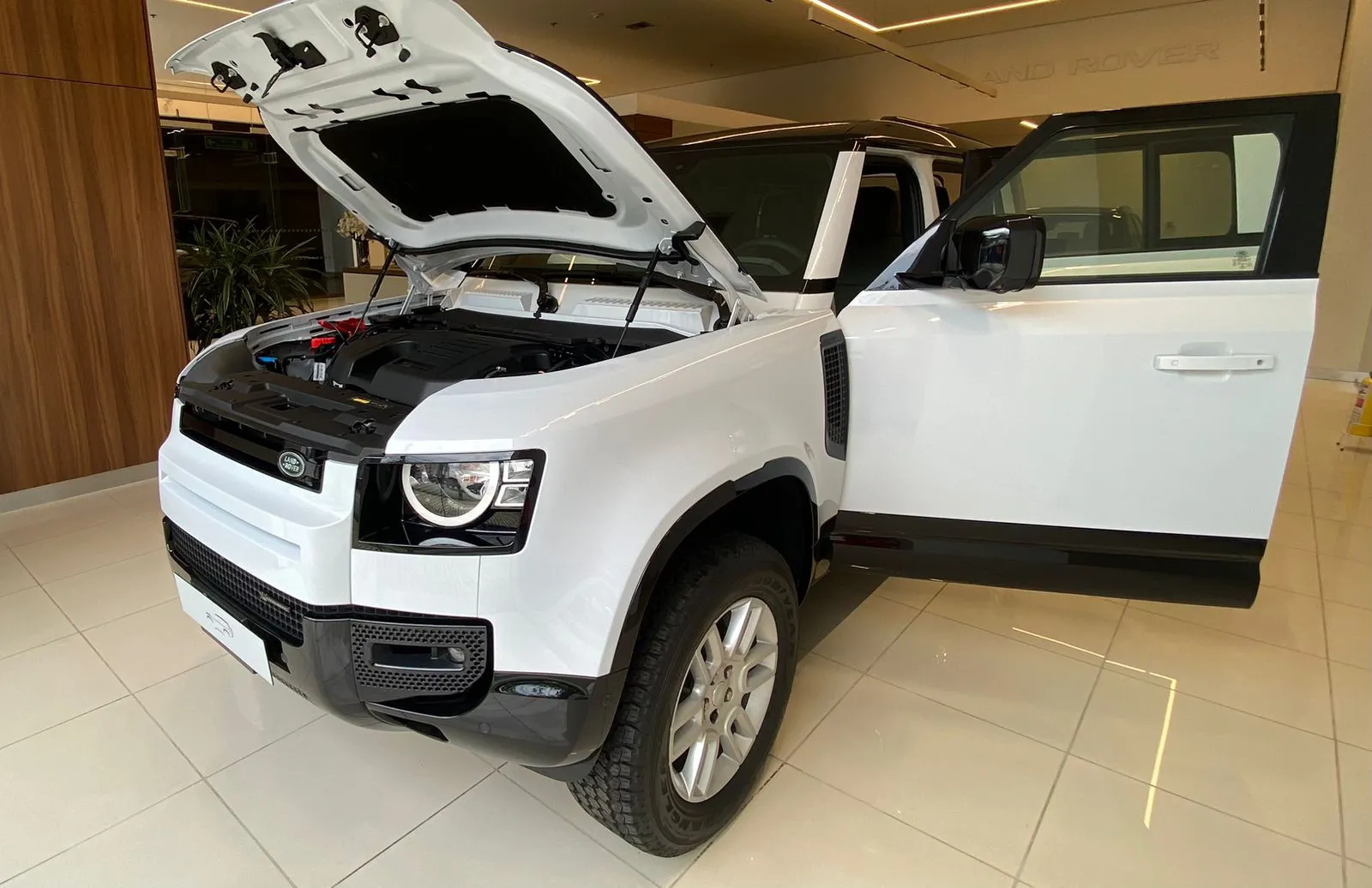 LAND ROVER DEFENDER 110 S [300TDI] 2024