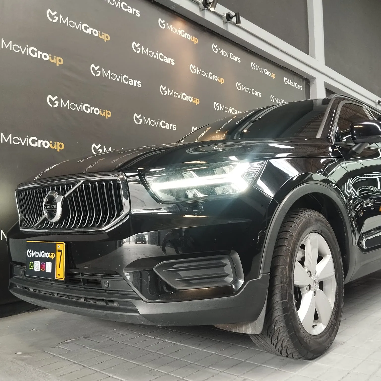 VOLVO XC40 T4 FWD MOMENTUM 2020