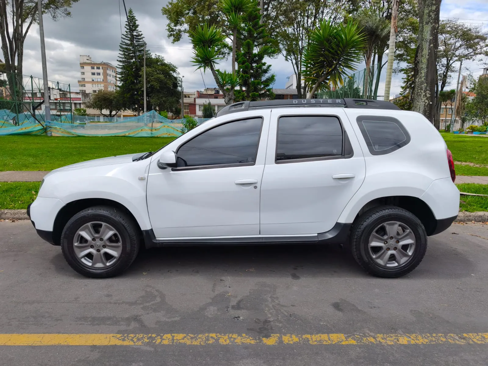 RENAULT DUSTER 2021