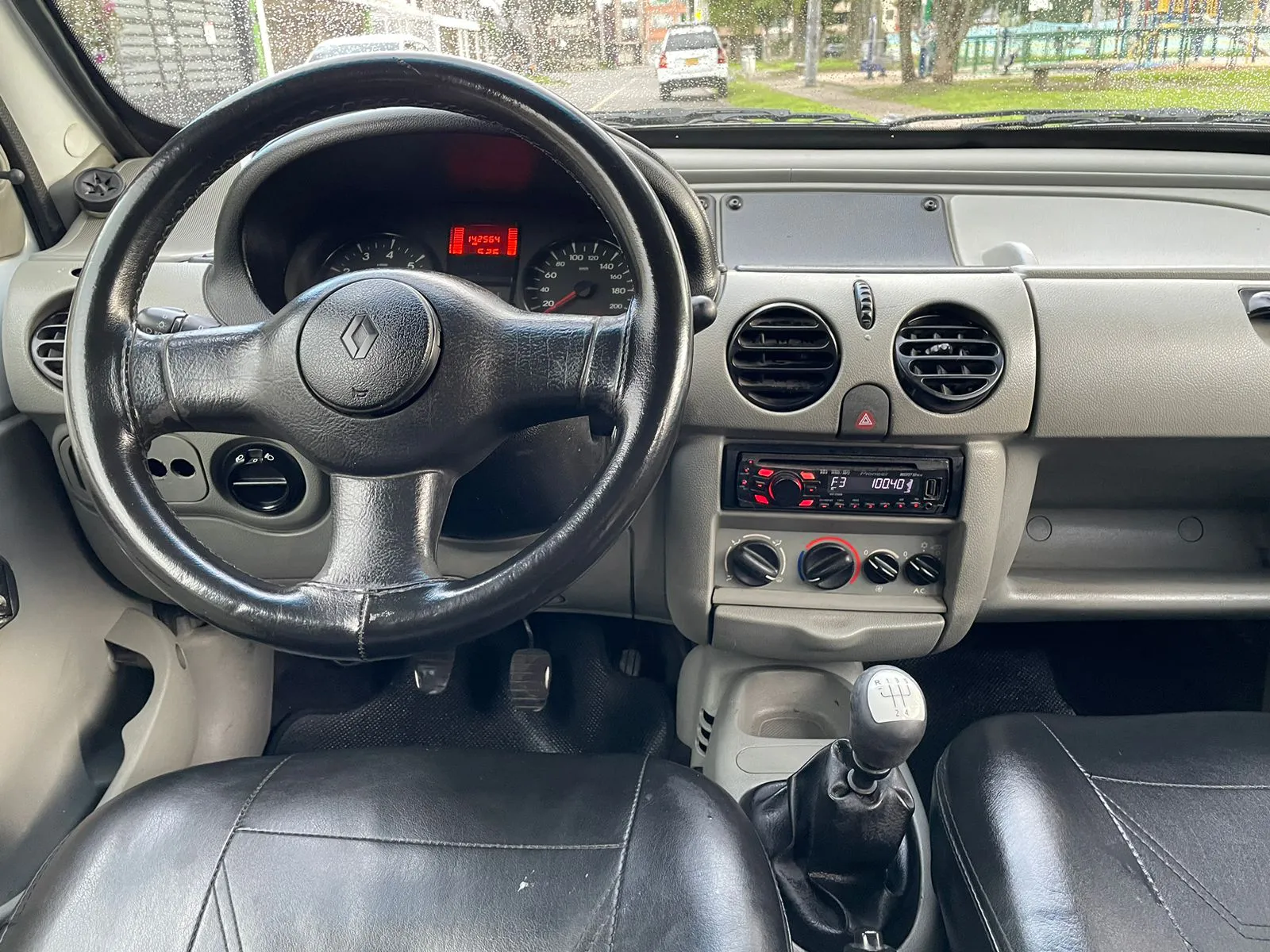 RENAULT Kangoo Vu 2014