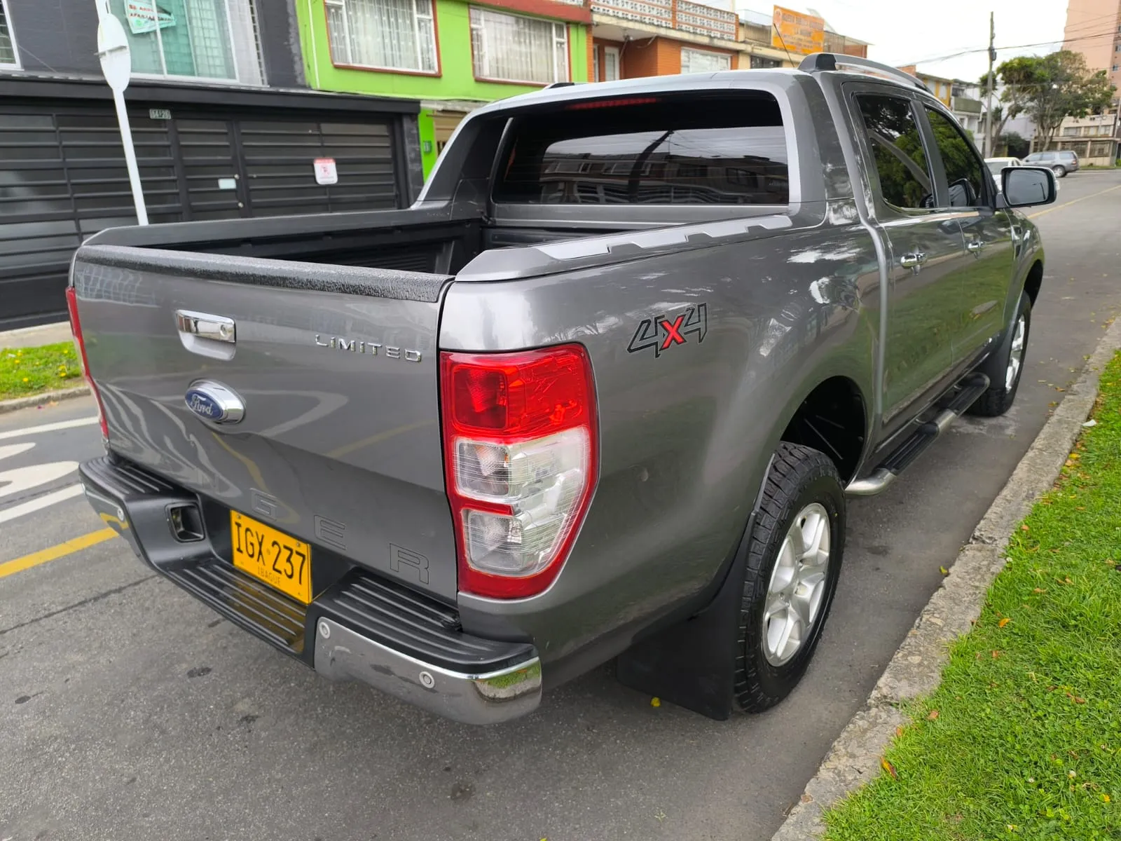 FORD RANGER LIMITED 2015