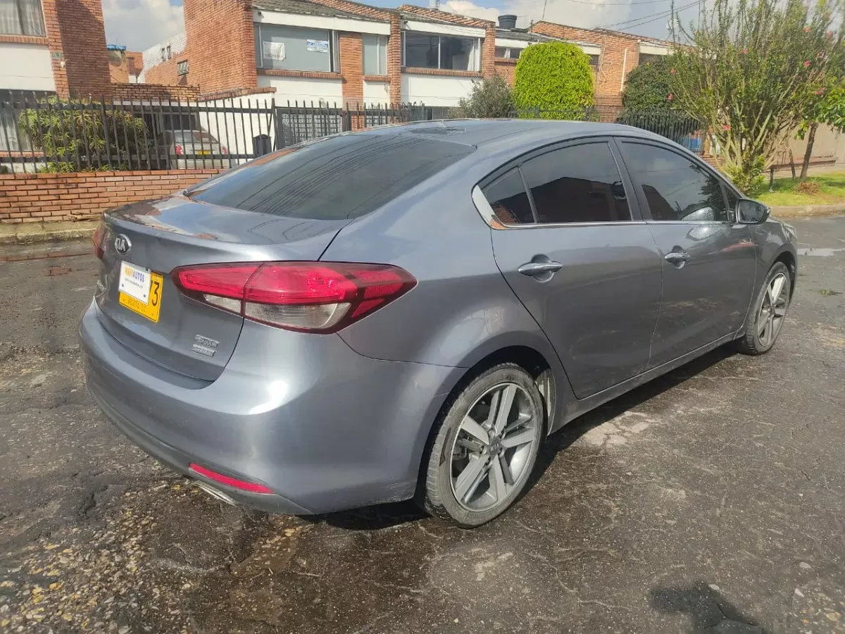 KIA CERATO 2017