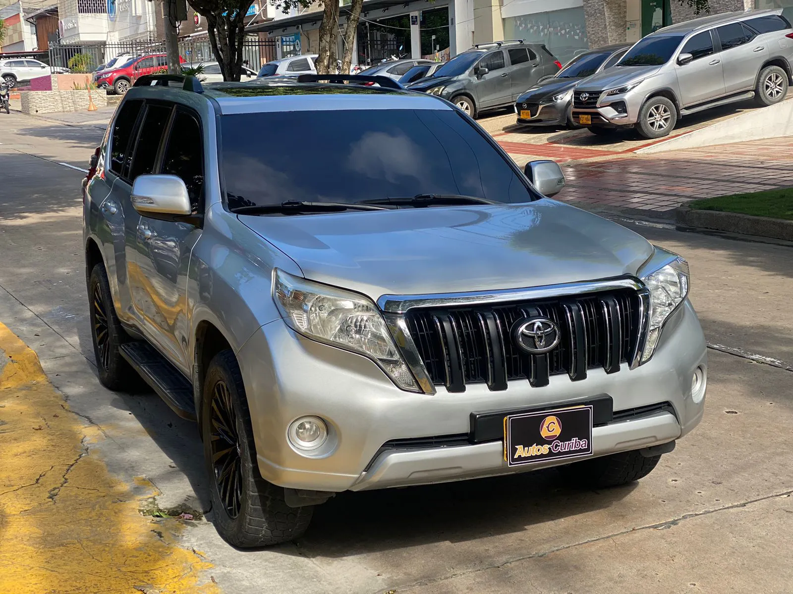 TOYOTA PRADO 2011